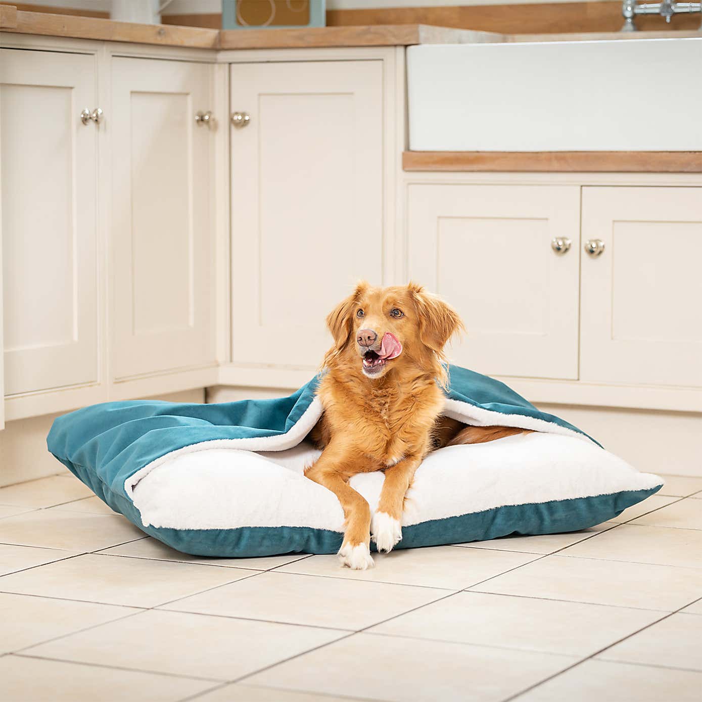 Lords and Labradors Burrow Dog Bed