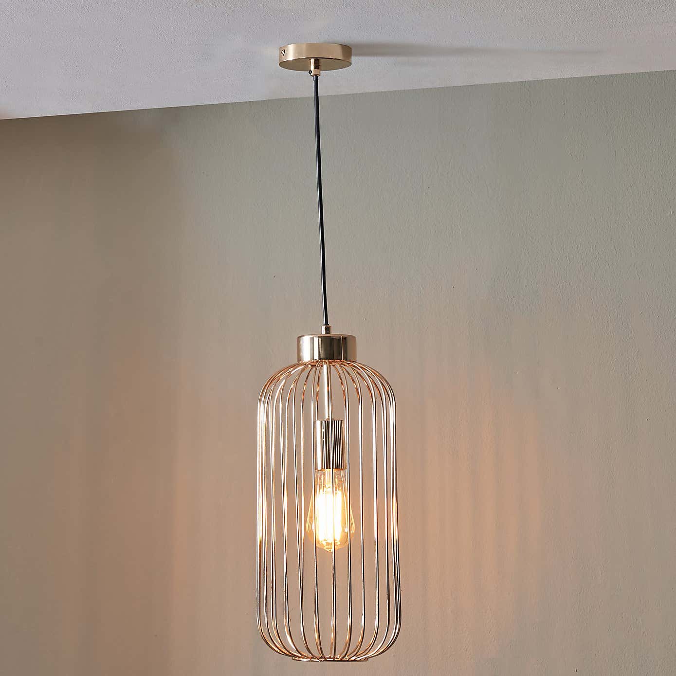 Dania Slim French Gold Metal Wire Pendant