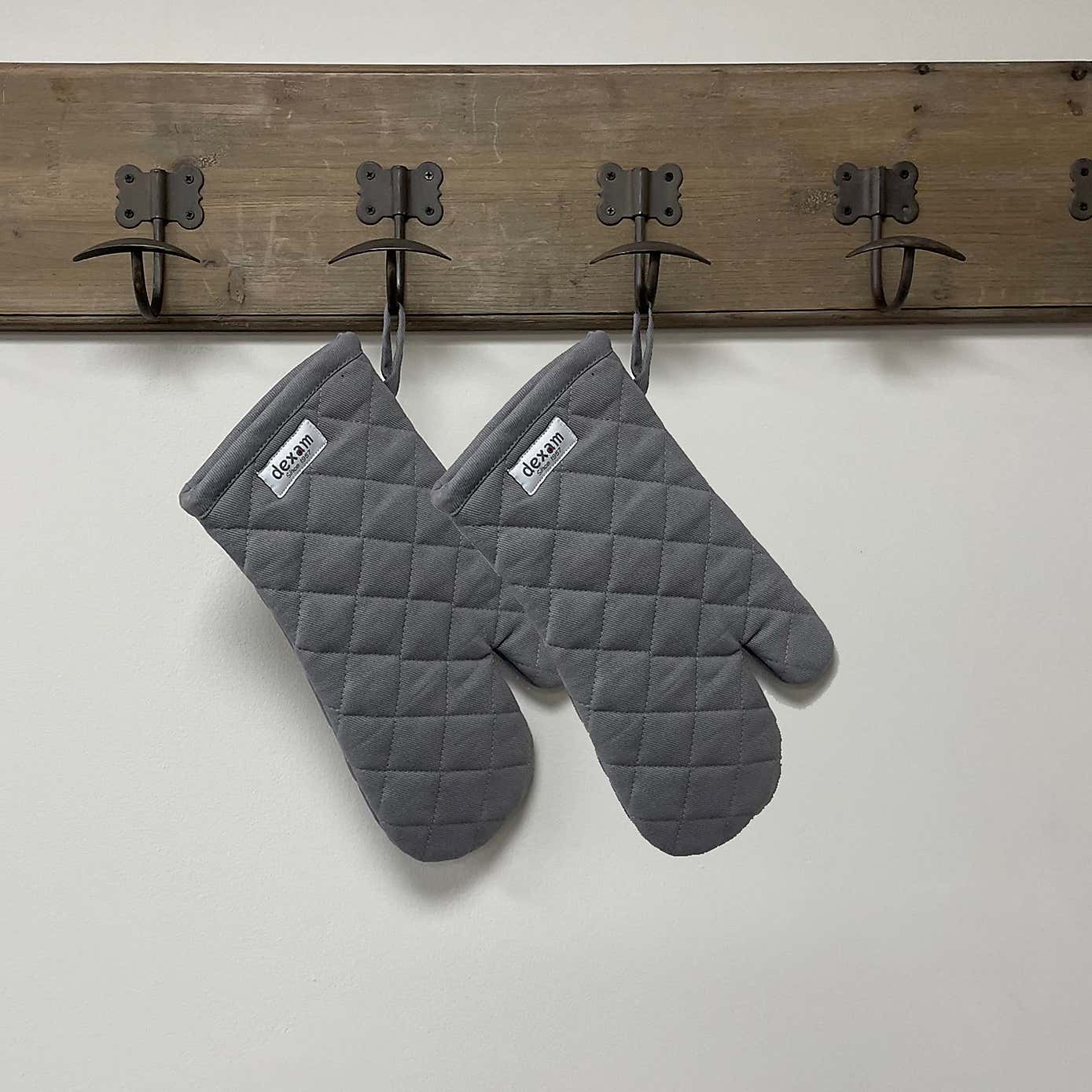 Dexam Set of 2 Love Colour Single Oven Gloves