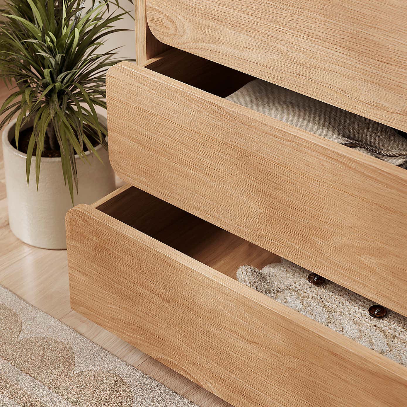 Bennett 3 Drawer Chest, Light Oak