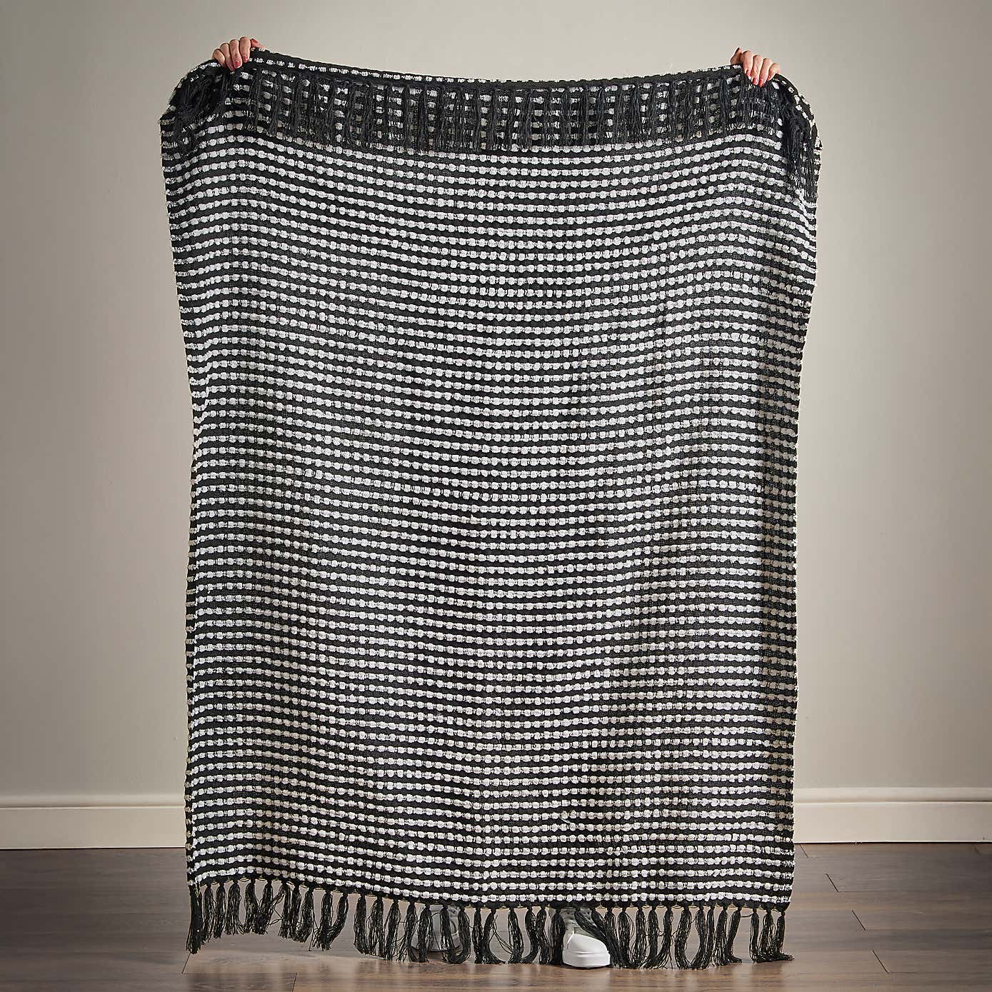 Catherine Lansfield Stab Stitch Throw 125cm x 150cm