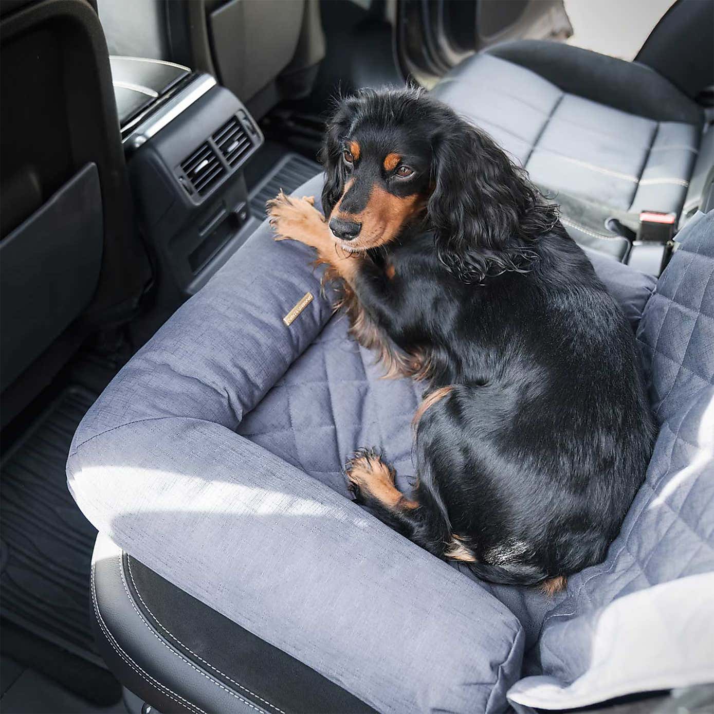 Lords and Labradors Pet Travel Seat Snoozer