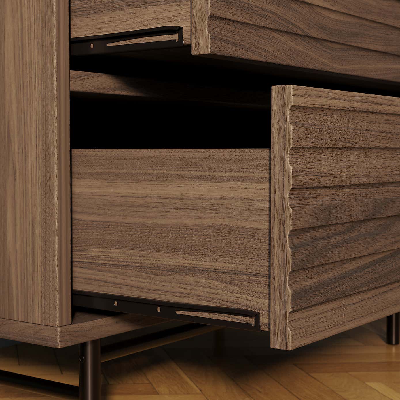 Bryant 4 Drawer Chest