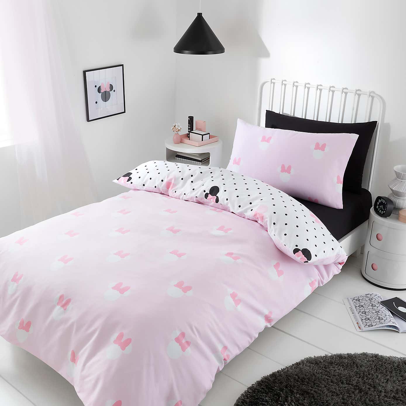 Disney Minnie Mouse Duvet Cover and Pillowcase Set