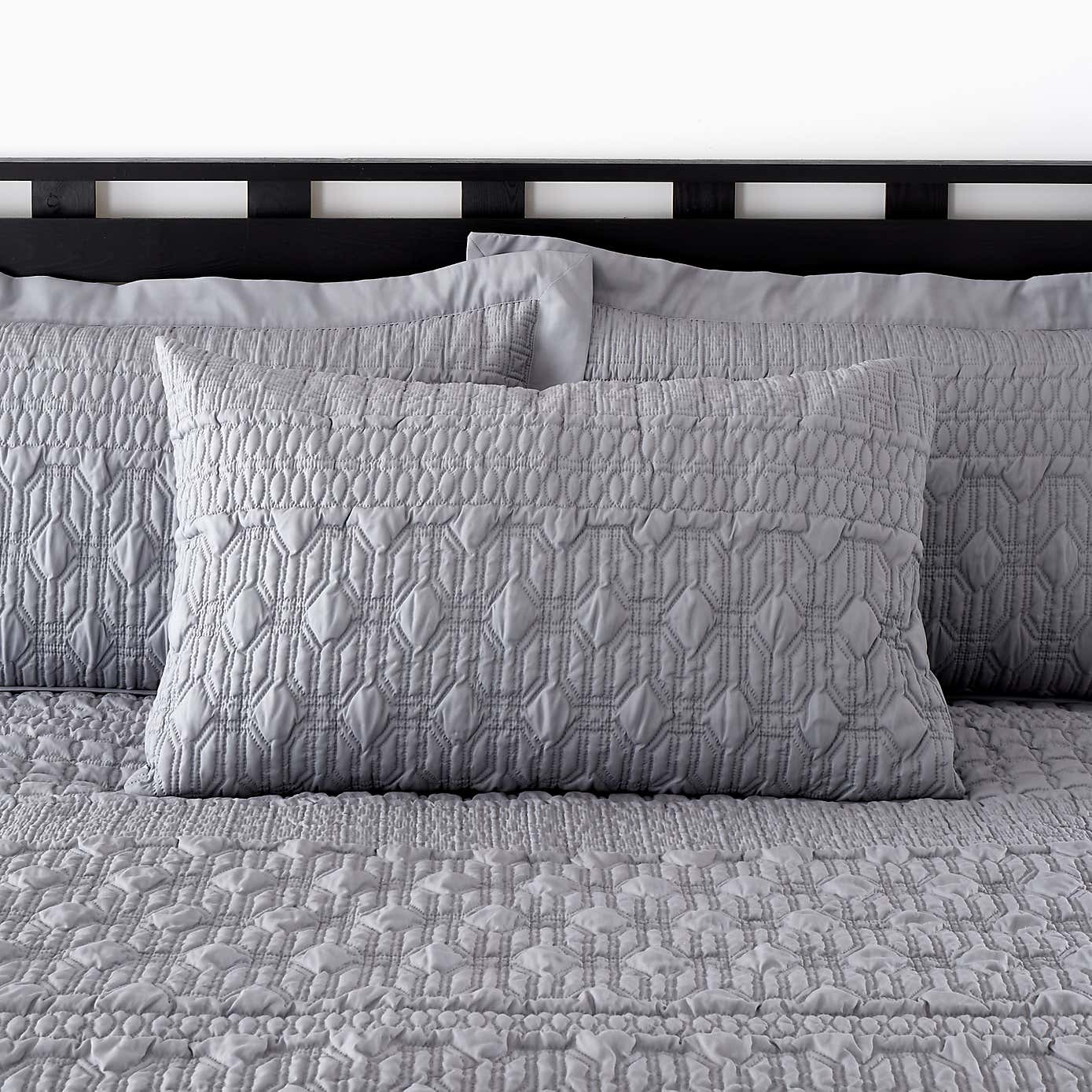 Billie White Oxford Pillowcase