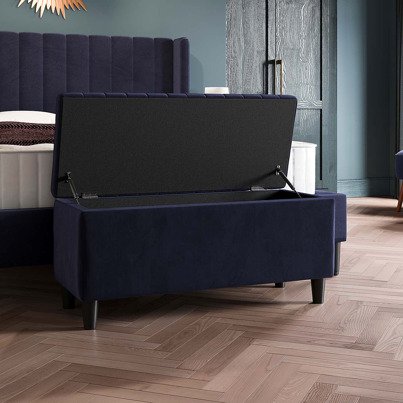 Alara Velvet Ottoman Box