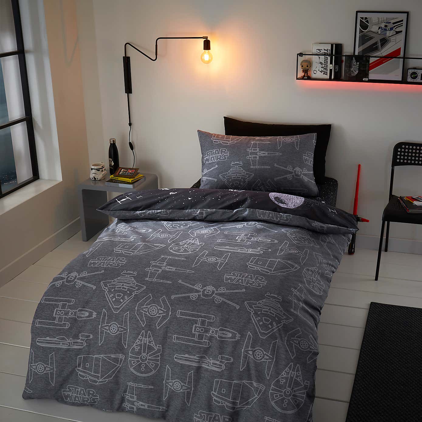 Disney Star Wars Darth Vader Duvet Cover and Pillowcase Set