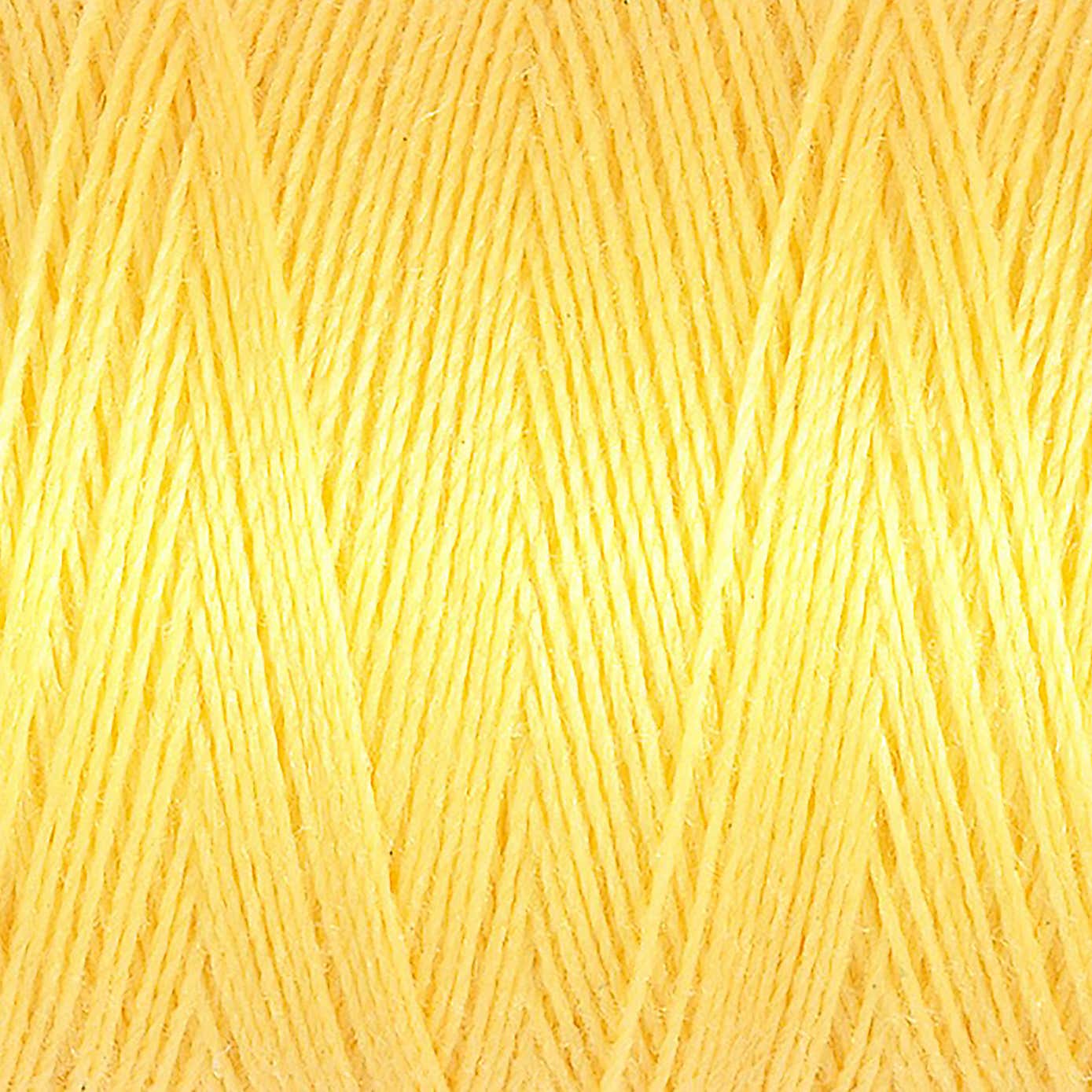 Gutermann Sew All Thread Lemon Peel (852)