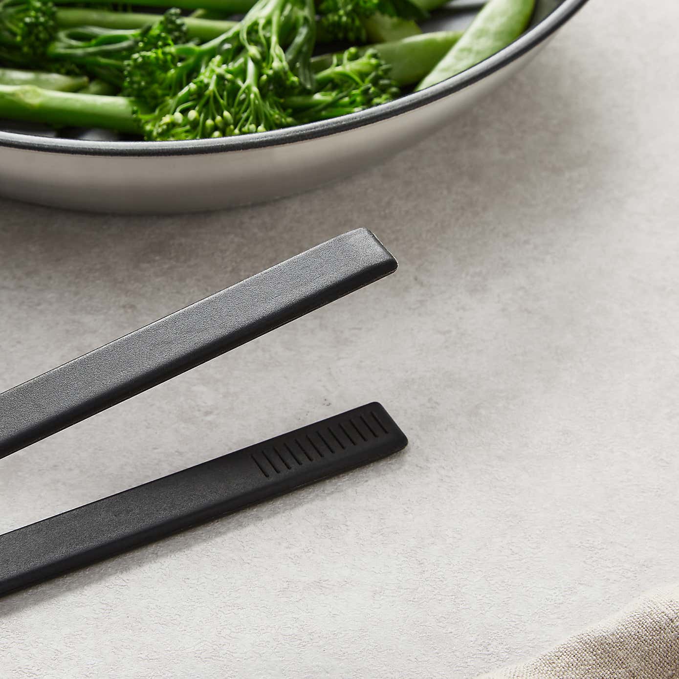 Spectrum Silicone Black Food Tongs