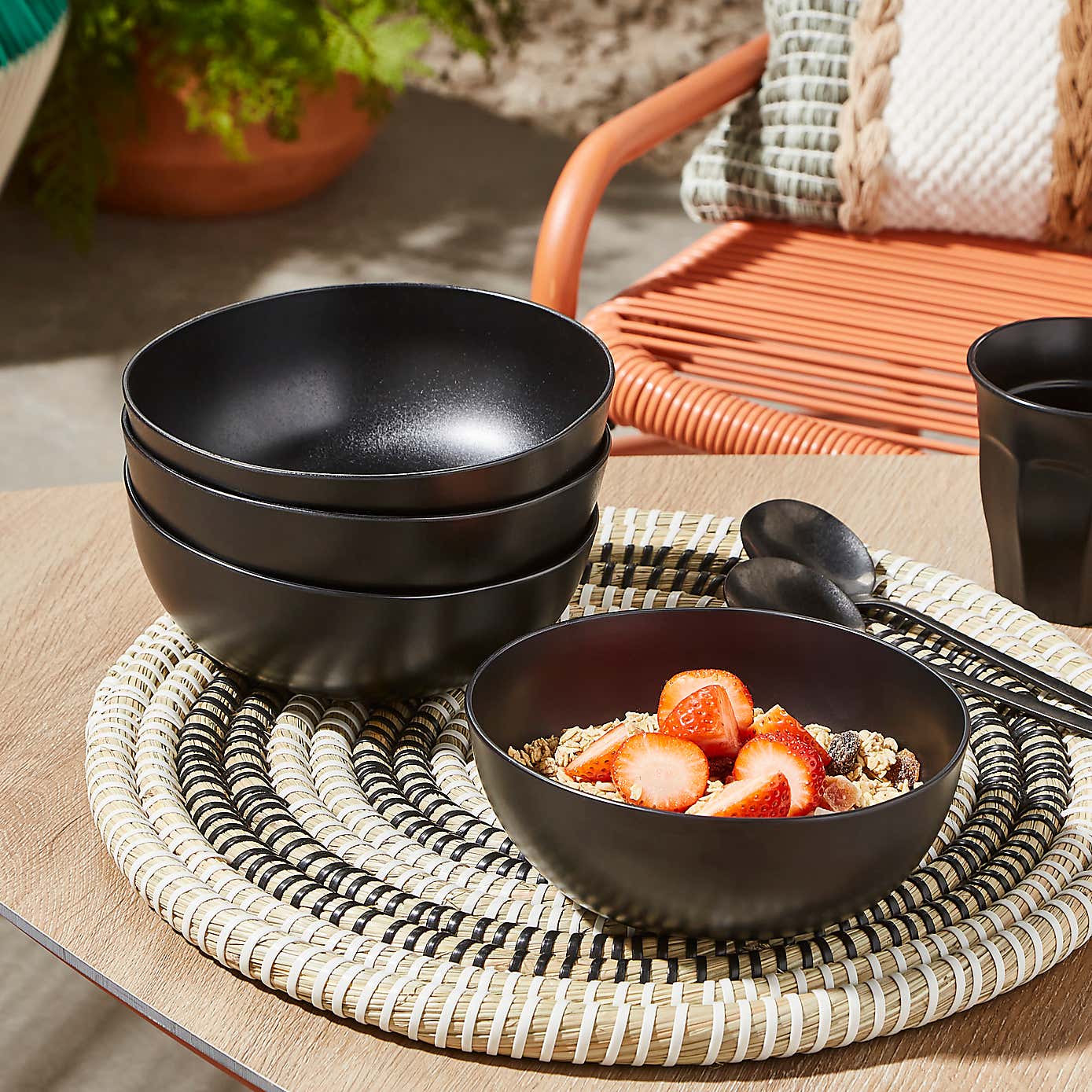 Organic Shape Small Bowl Black