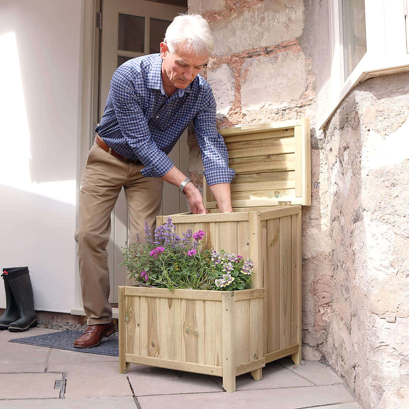 Parcel Store with Planter
