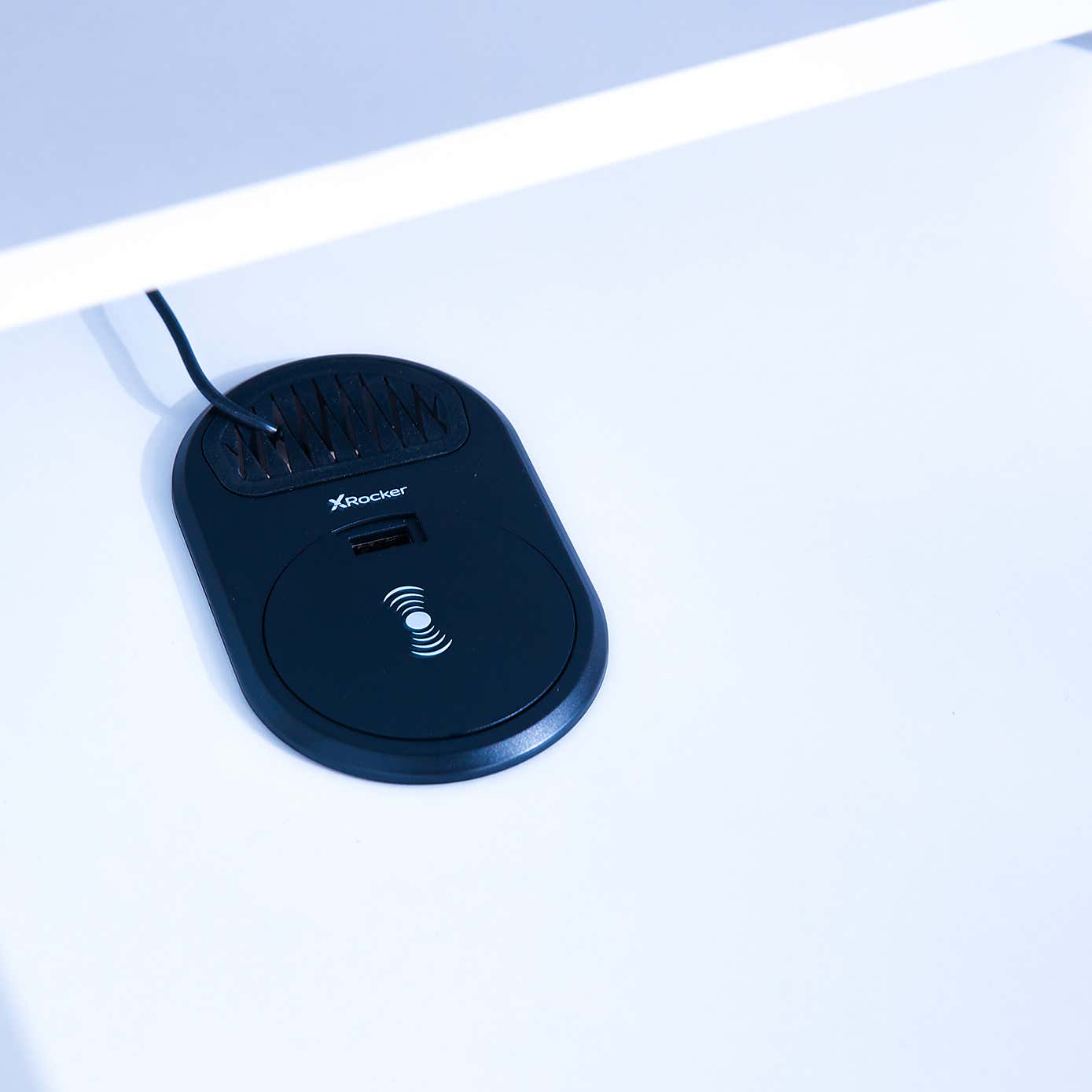 Electra Desk with Wirelesss Charging and LED Lights