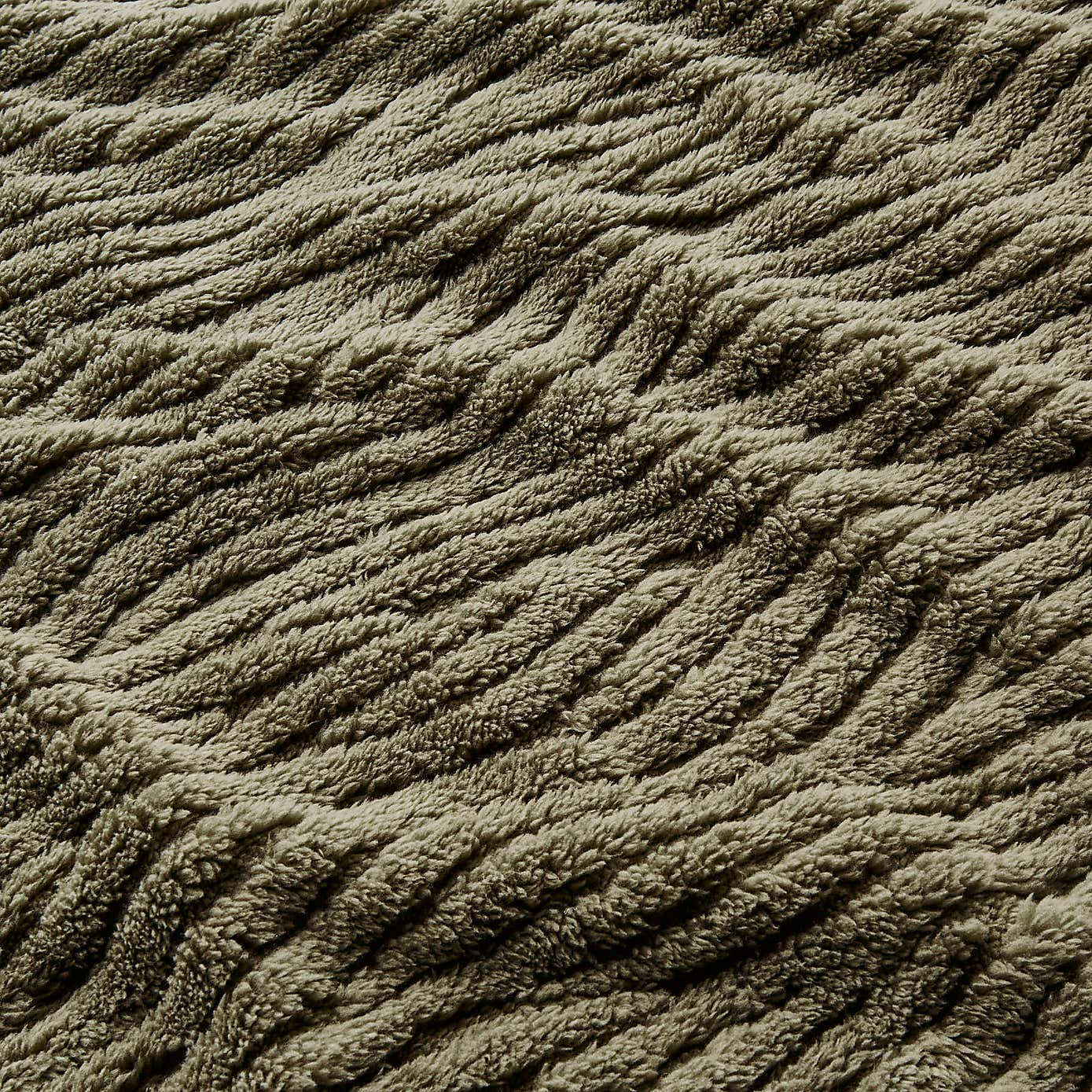 Henwood Textured Fleece Throw 130x170cm