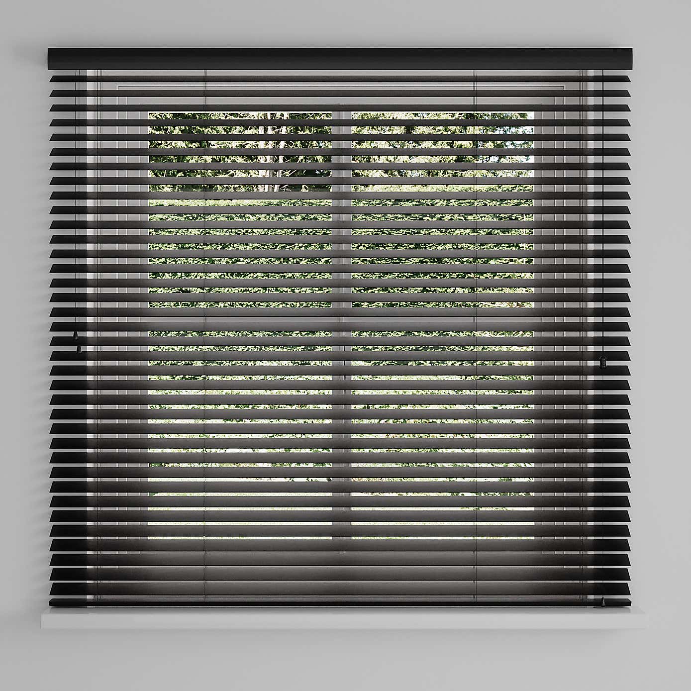 Room Darkening Venetian Blind