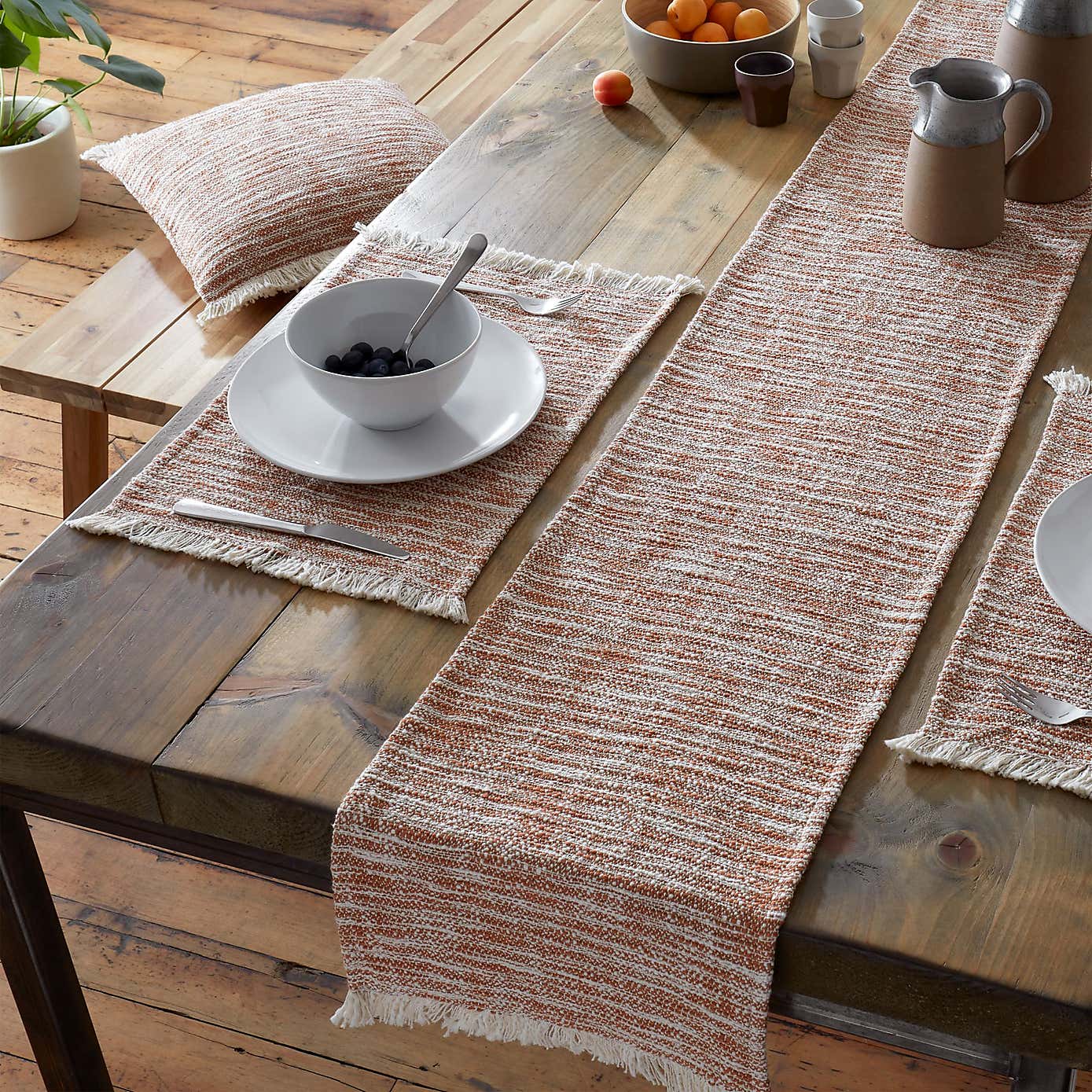 Pineapple Elephant Set of 2 Textured Frayed Placemats