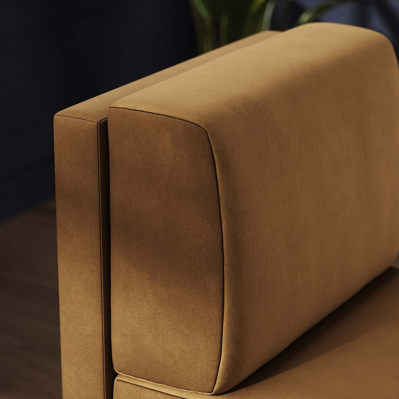 Mae Small Dining Bench, Matte Plush Velvet