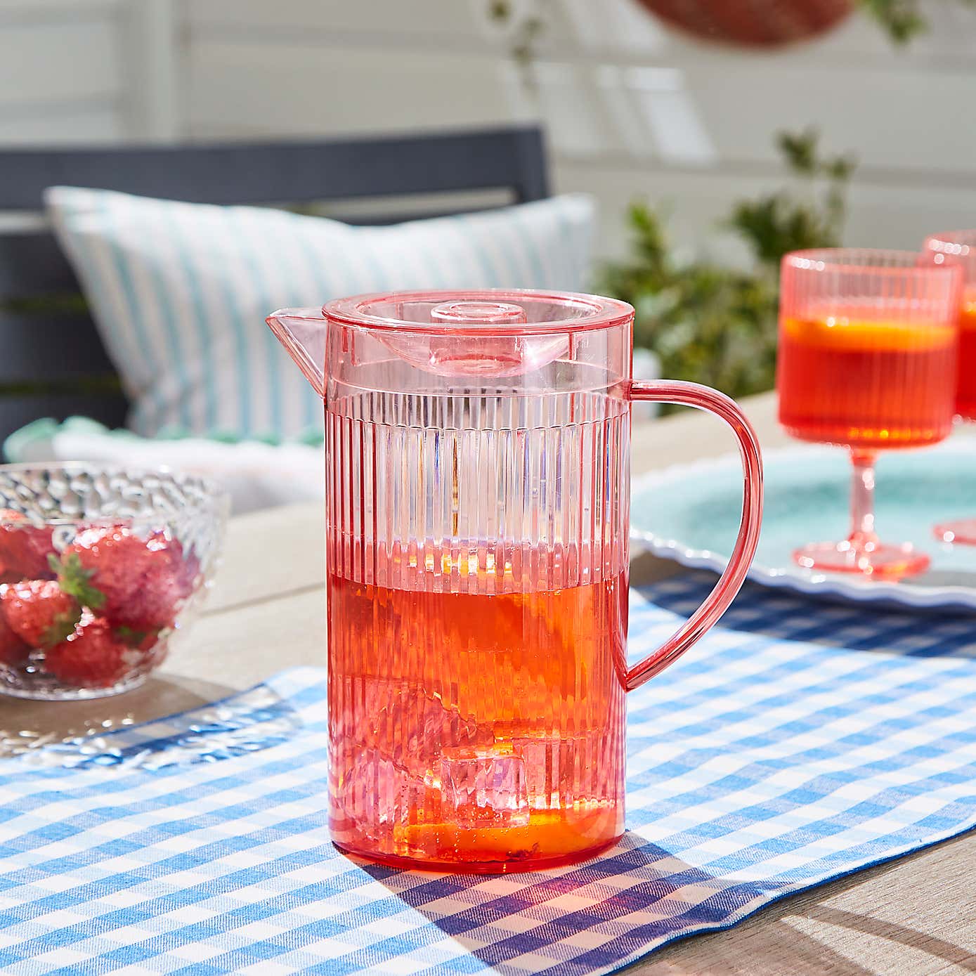 Ribbed Acrylic Jug