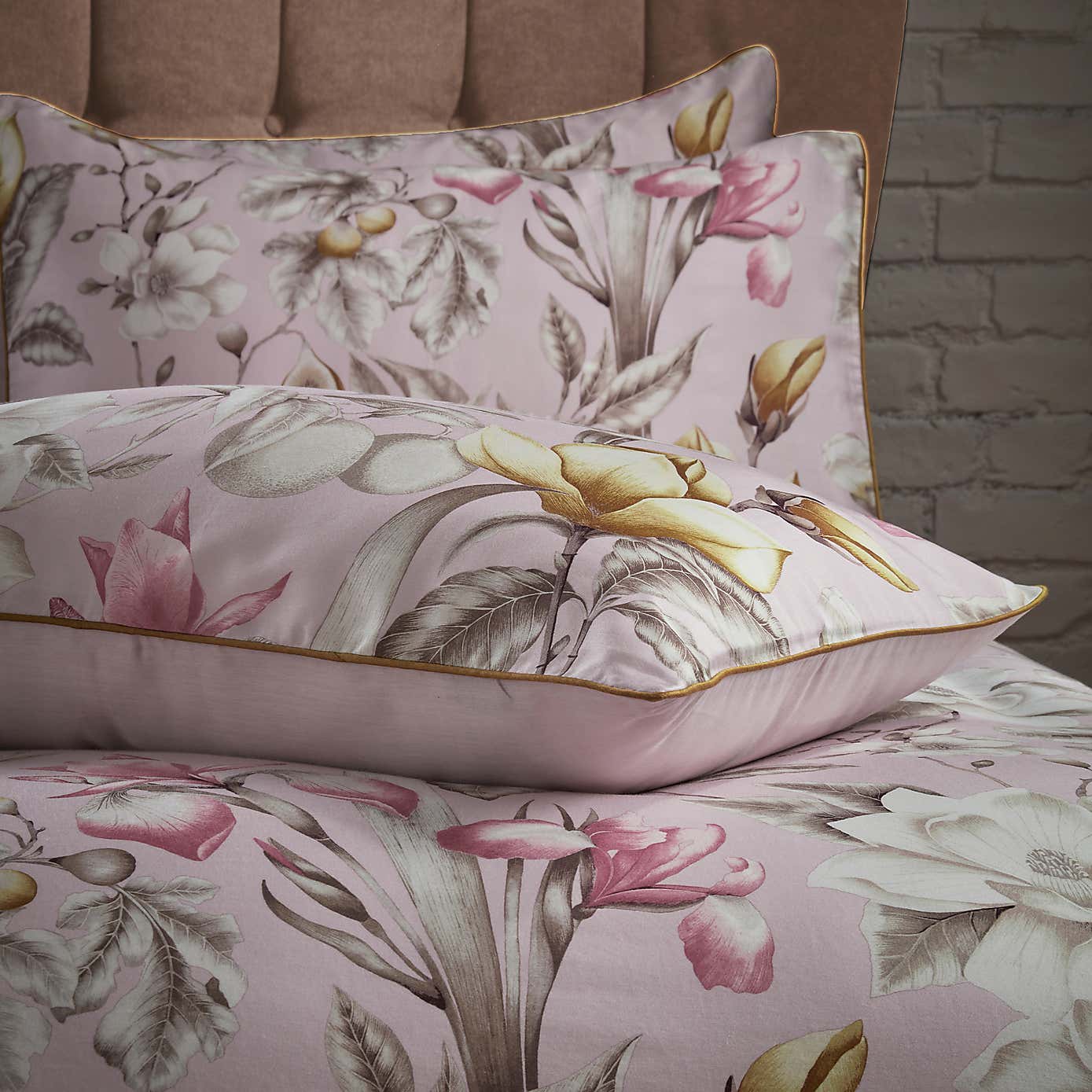 EW by Edinburgh Weavers Lavish Floral 100% Cotton Sateen Duvet Cover & Pillowcase Set