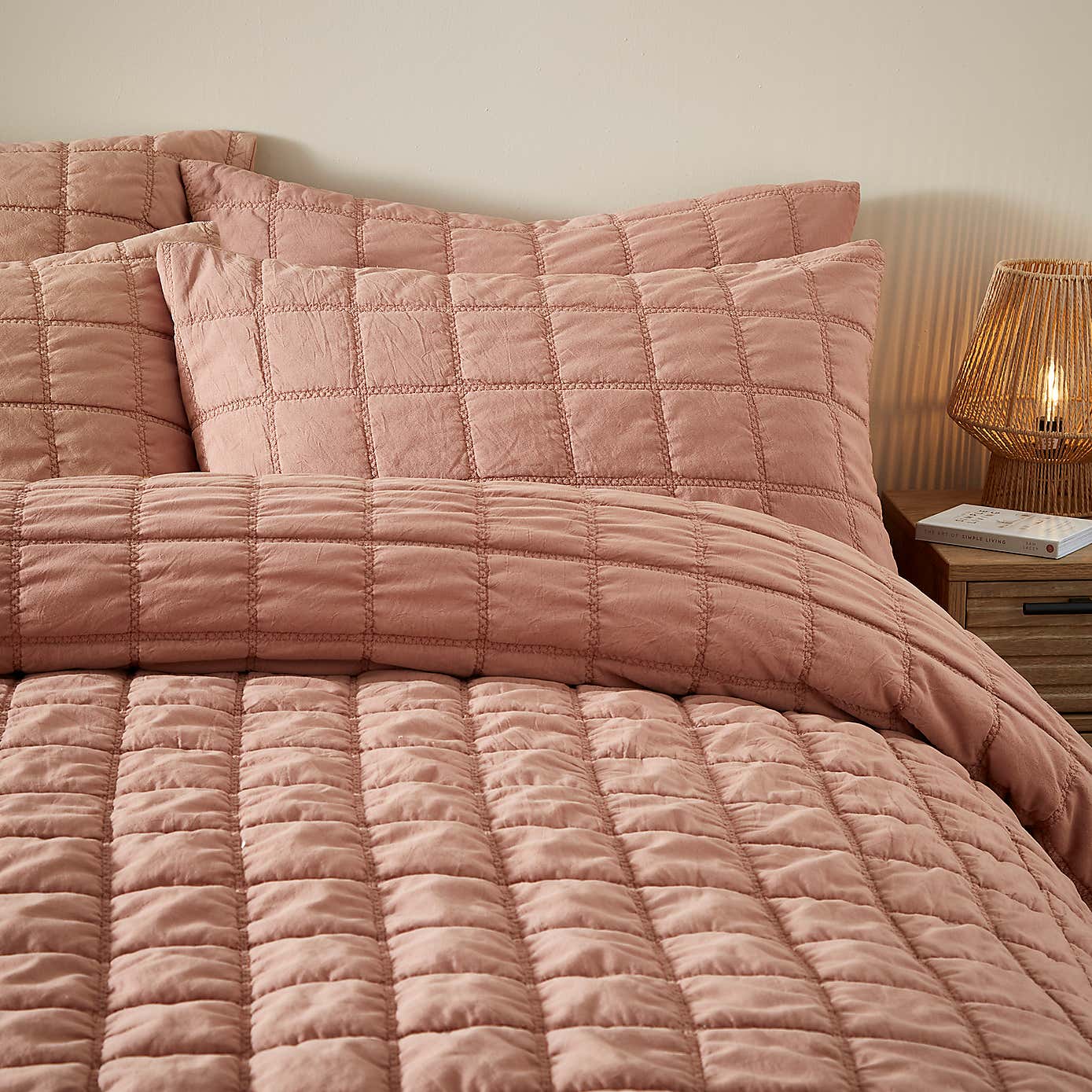 Evana Stitch Duvet Cover and Pillowcase Set