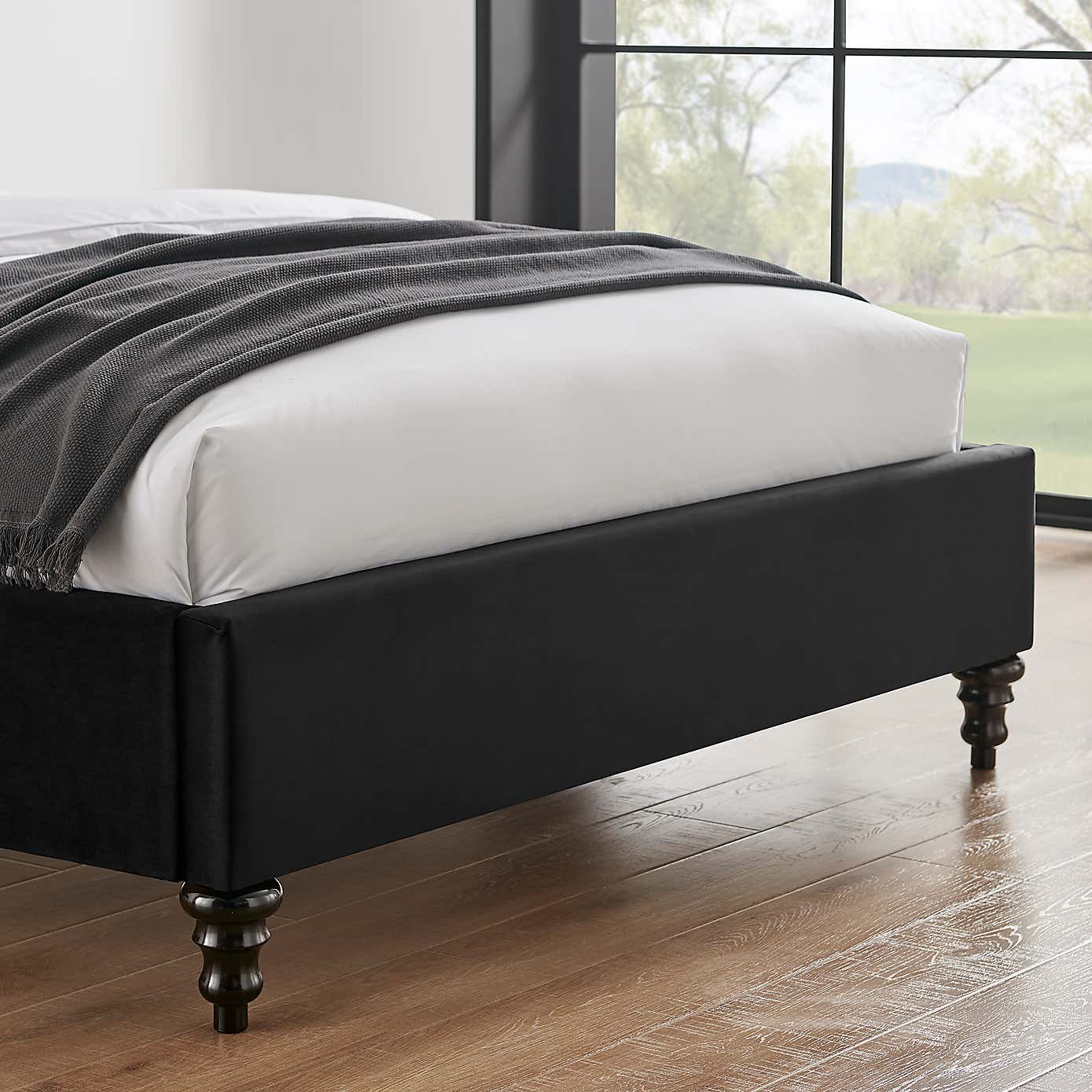 Rosa Velvet Bed