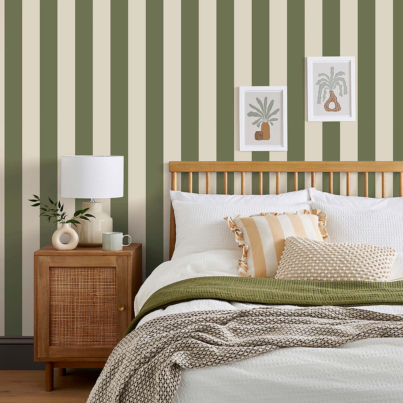 Bold Blue Stripe Wallpaper