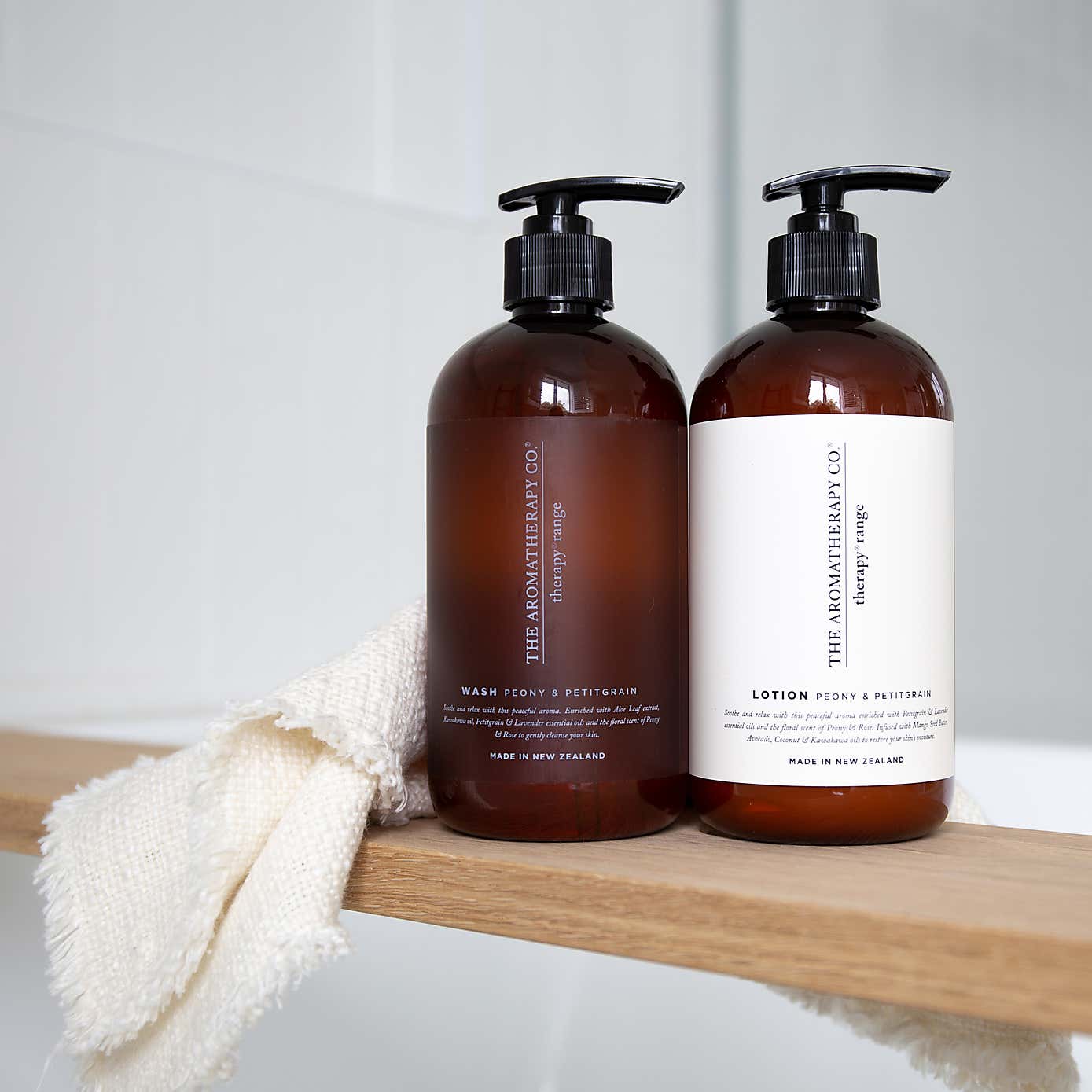 The Aromatherapy Co Therapy Relax Lavender & Clary Sage Hand & Body Lotion