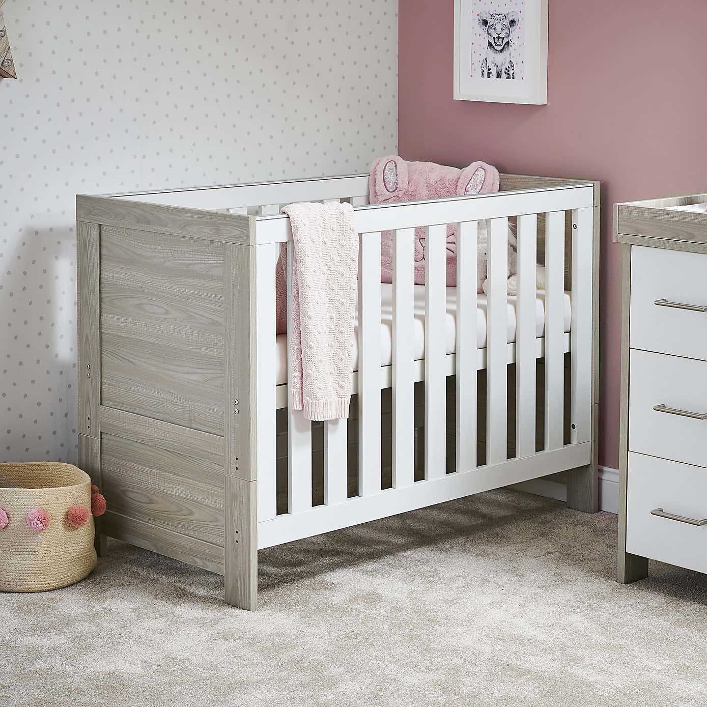 OBaby Nika Mini Cot Bed