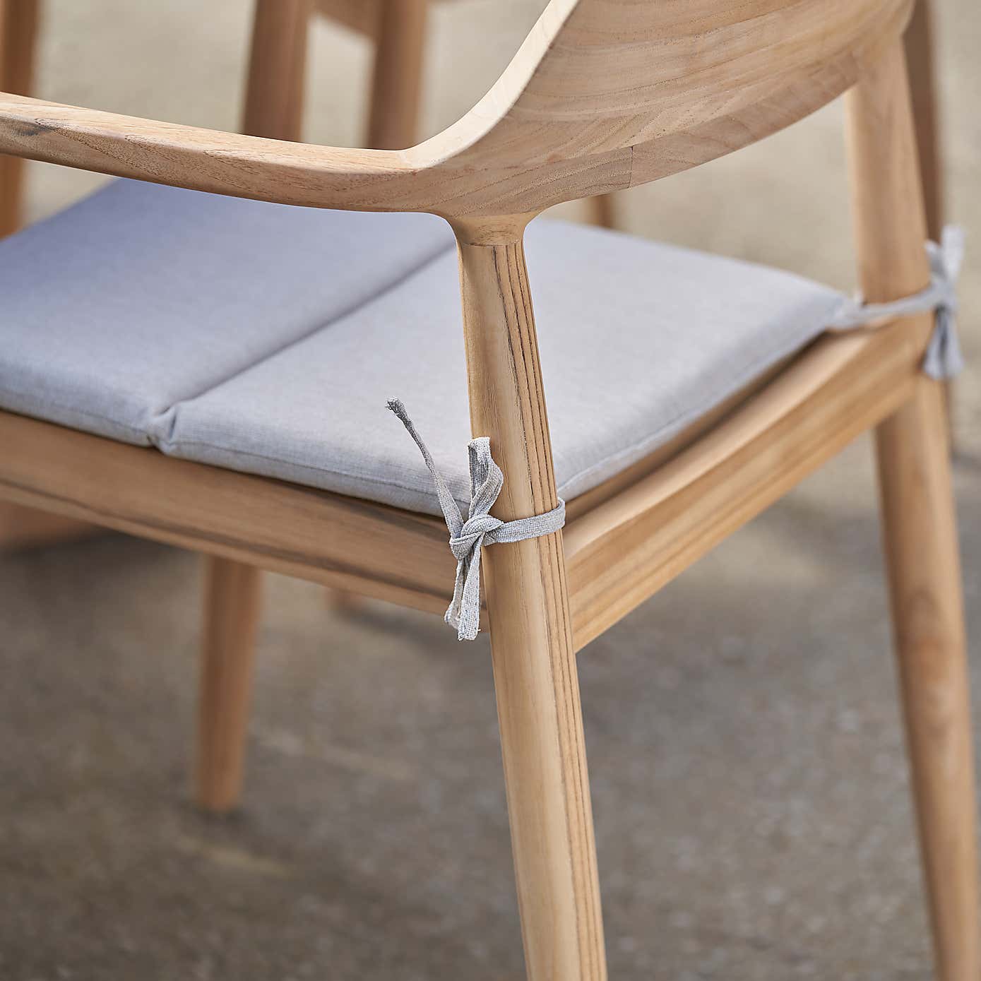 Pacific Lifestyle Salita Outdoor 6 Seater Dining Set