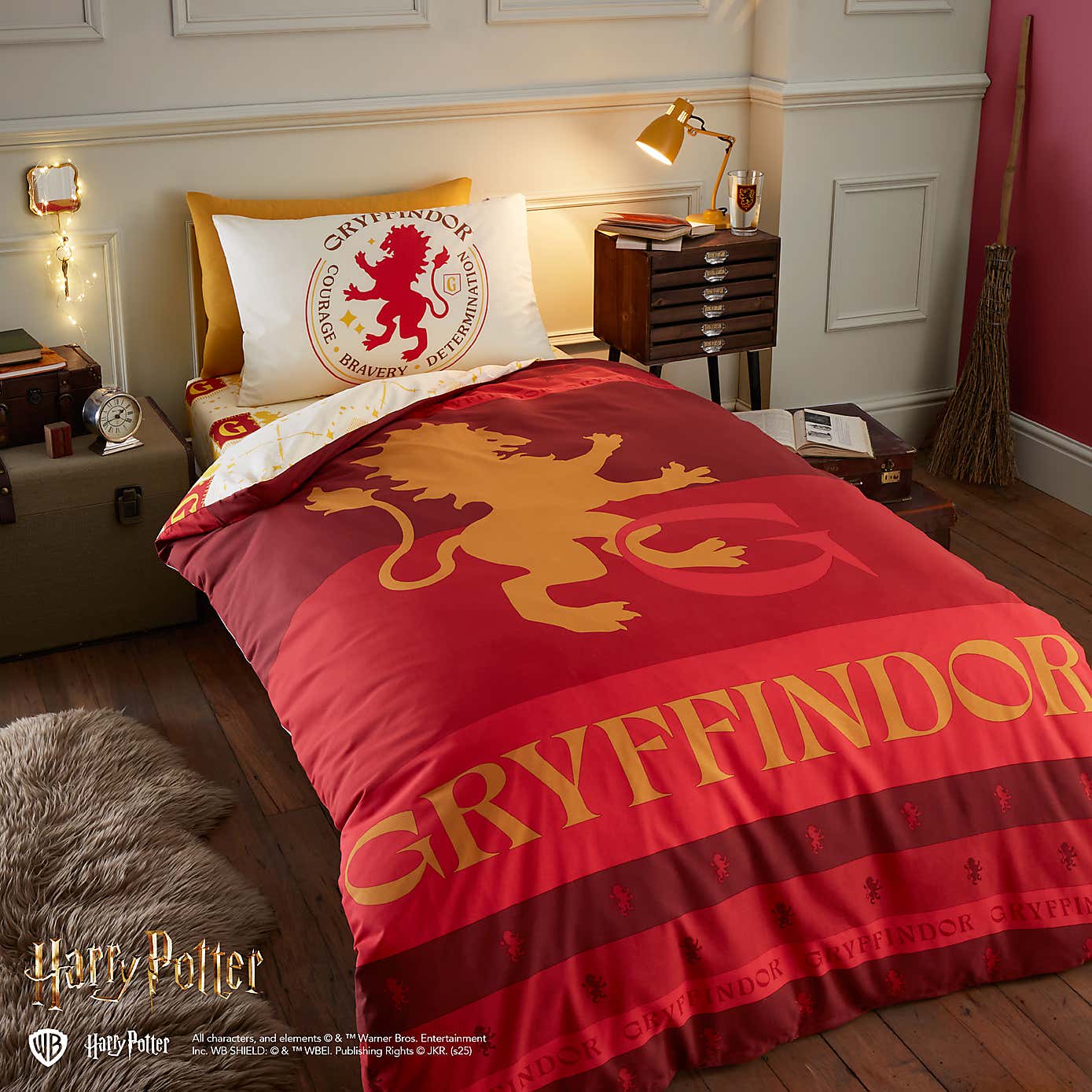 Harry Potter Gryffindor Reversible Duvet Cover and Pillowcase Set