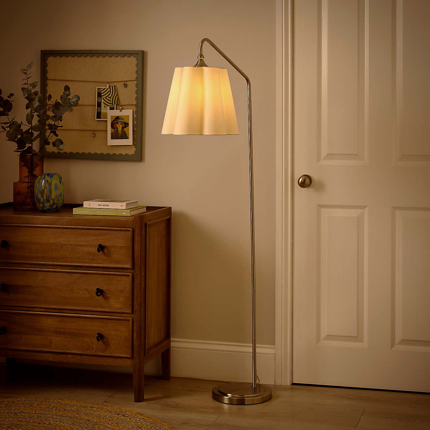 Nancy Metal Floor Lamp