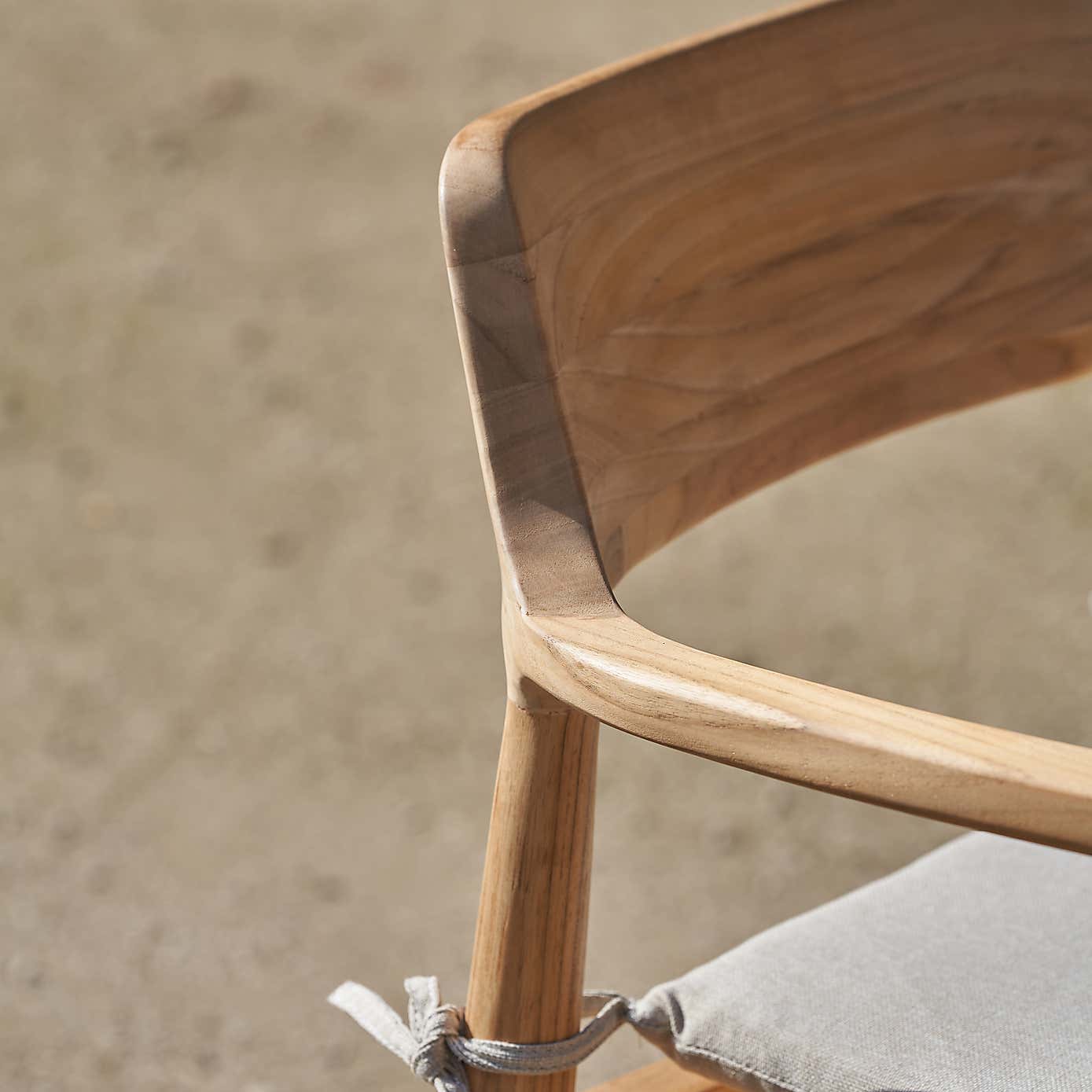 Pacific Lifestyle Salita Outdoor 6 Seater Dining Set