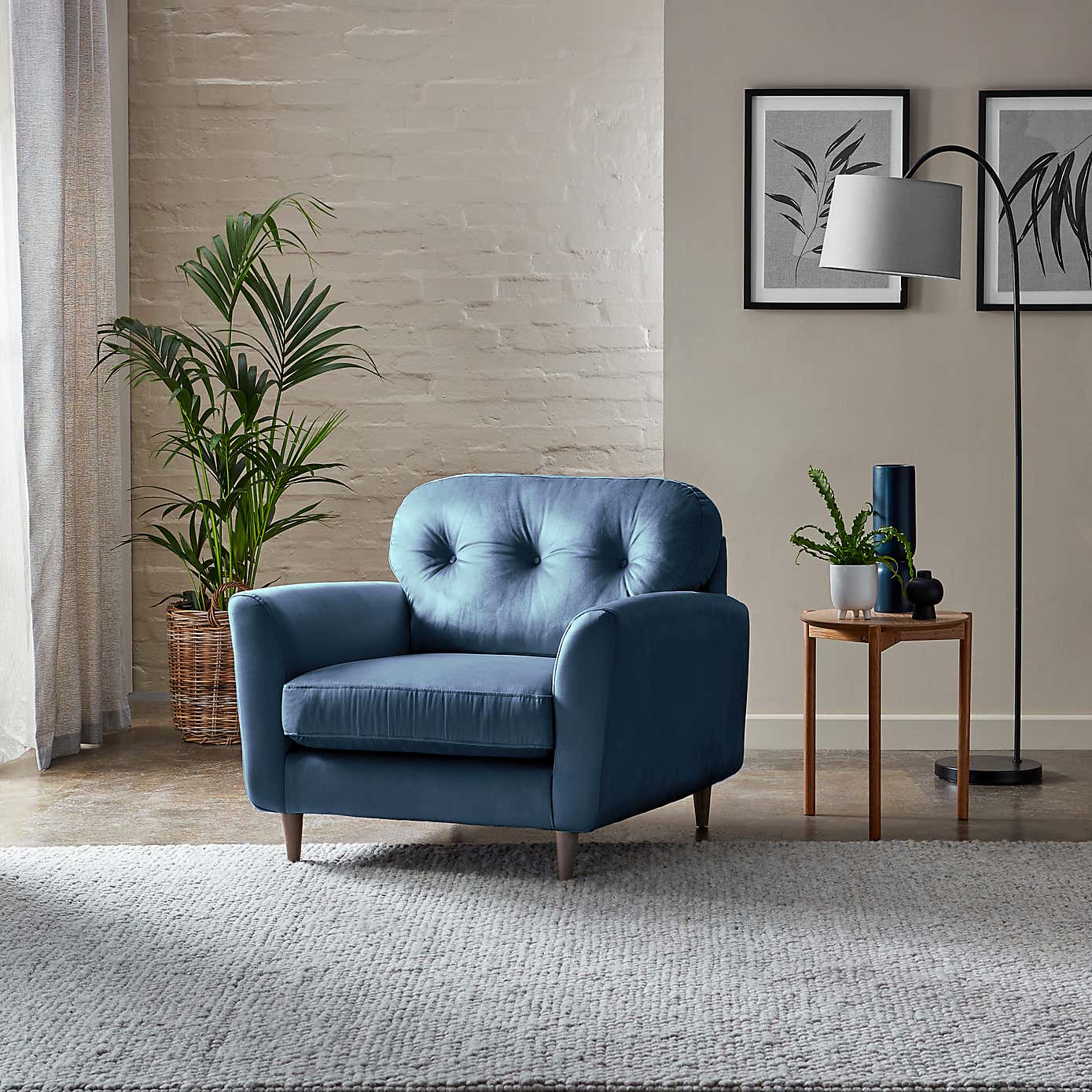 Sven Opulent Velvet Snuggle Chair