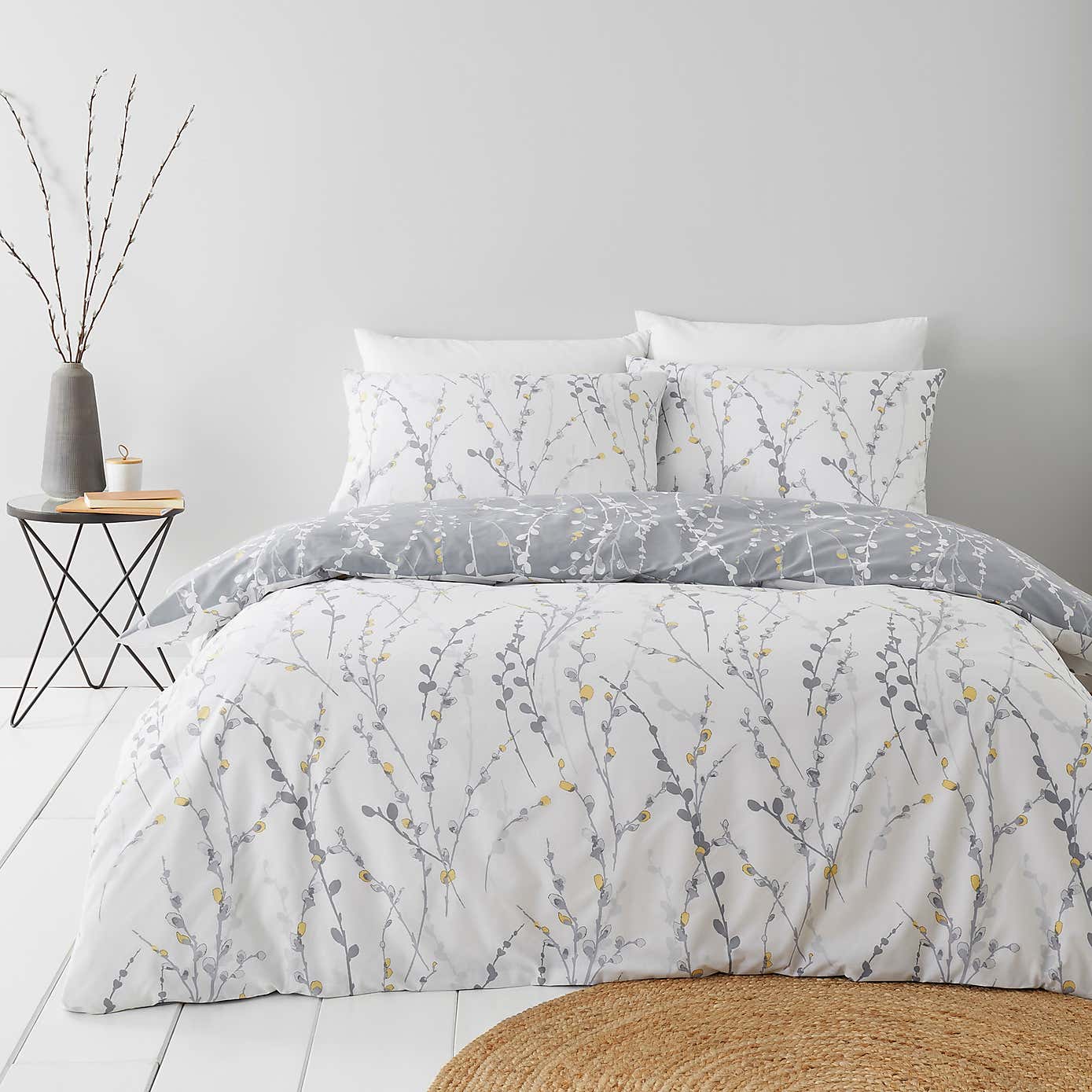 Belle Reversible Duvet Cover and Pillowcase Set