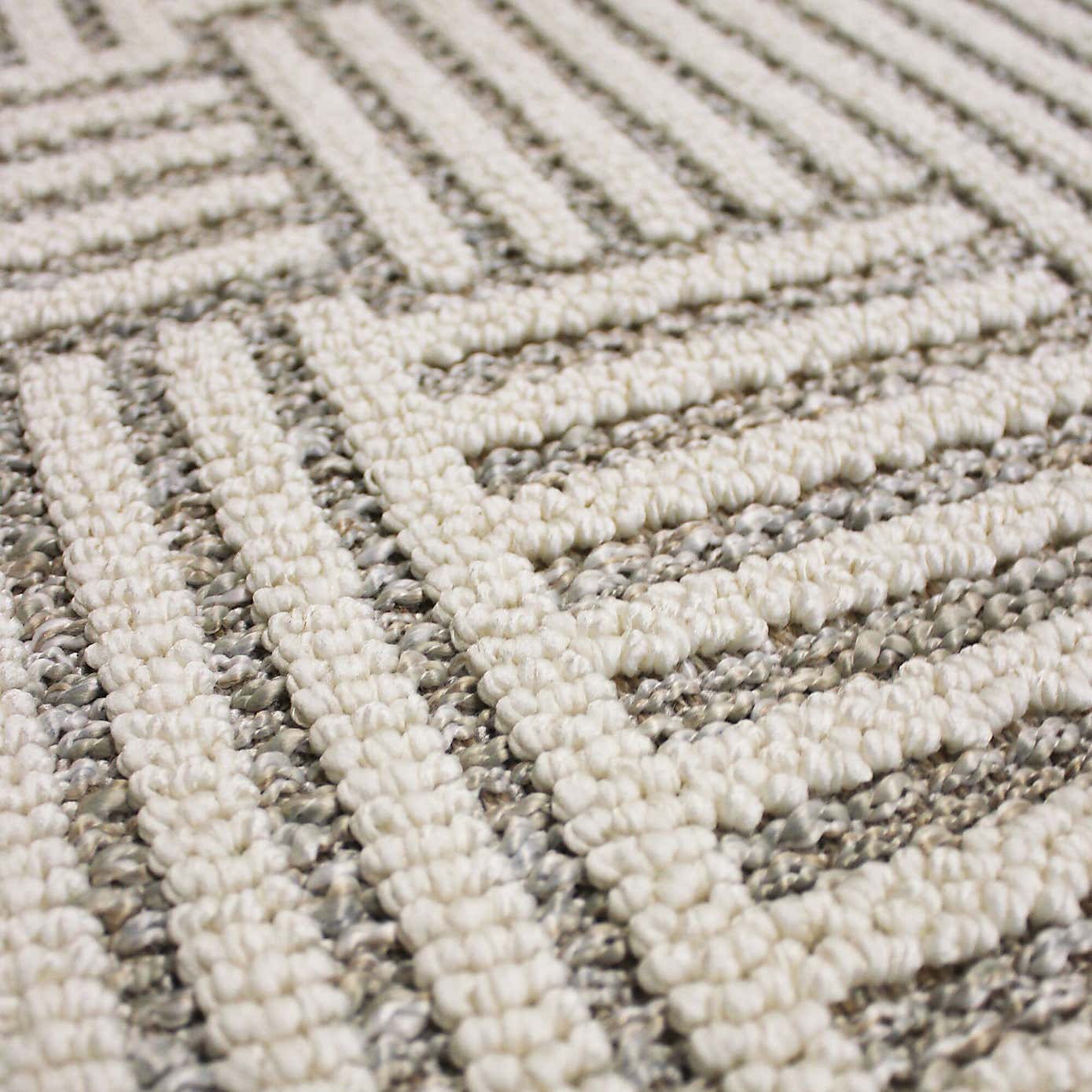 Bobble Grid Washable Rug