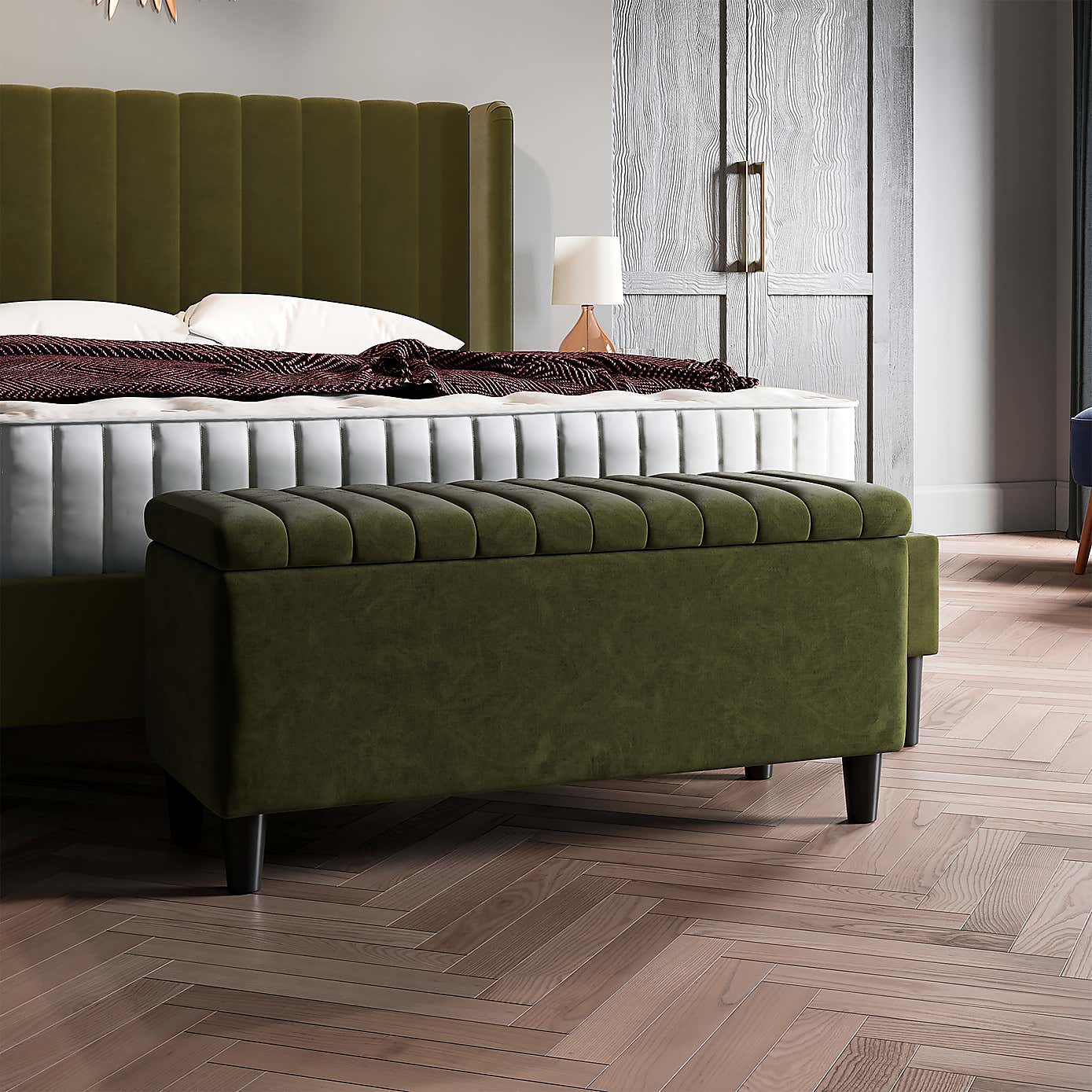 Alara Velvet Ottoman Box