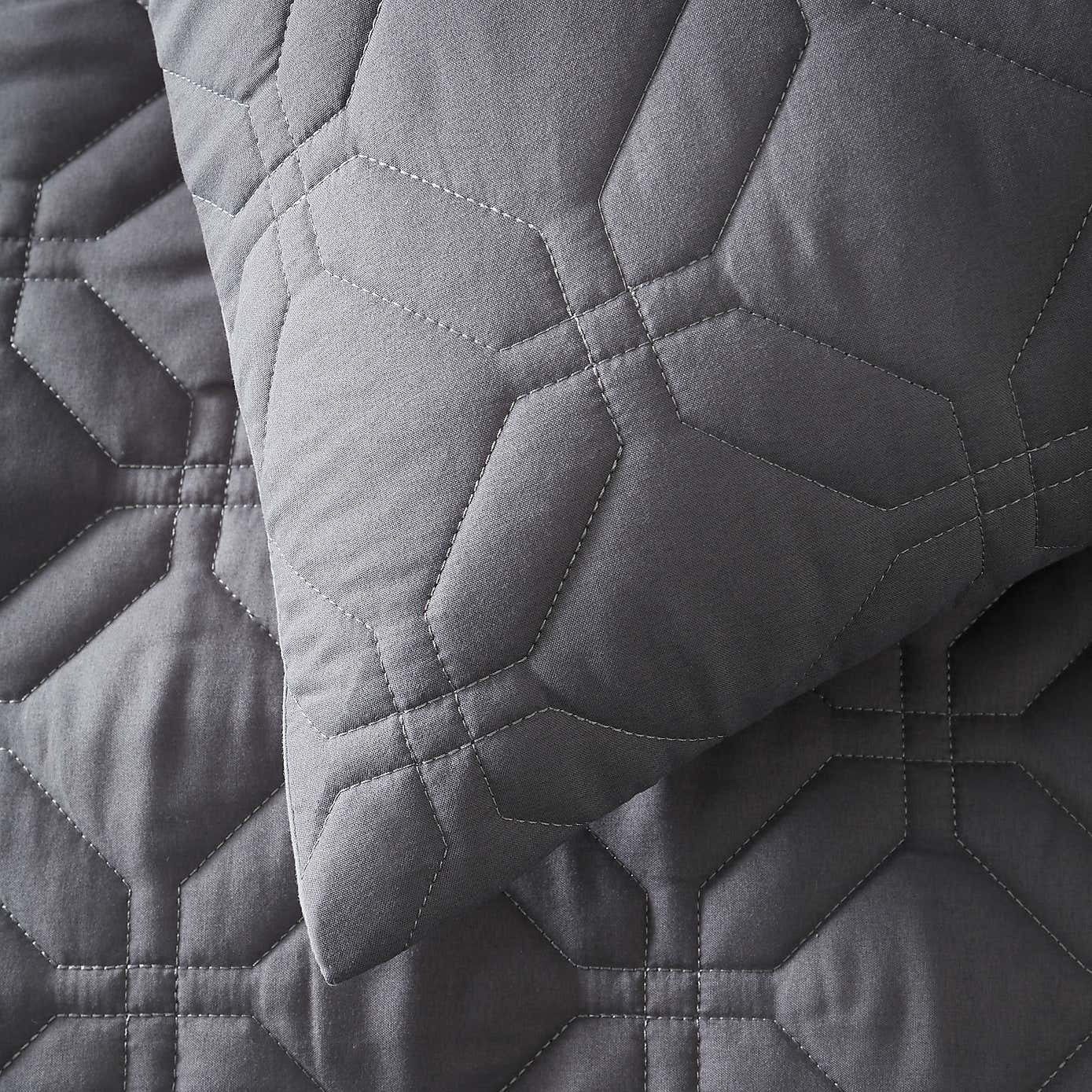 Quilted Geometric Duvet Cover and Pillowcase Set