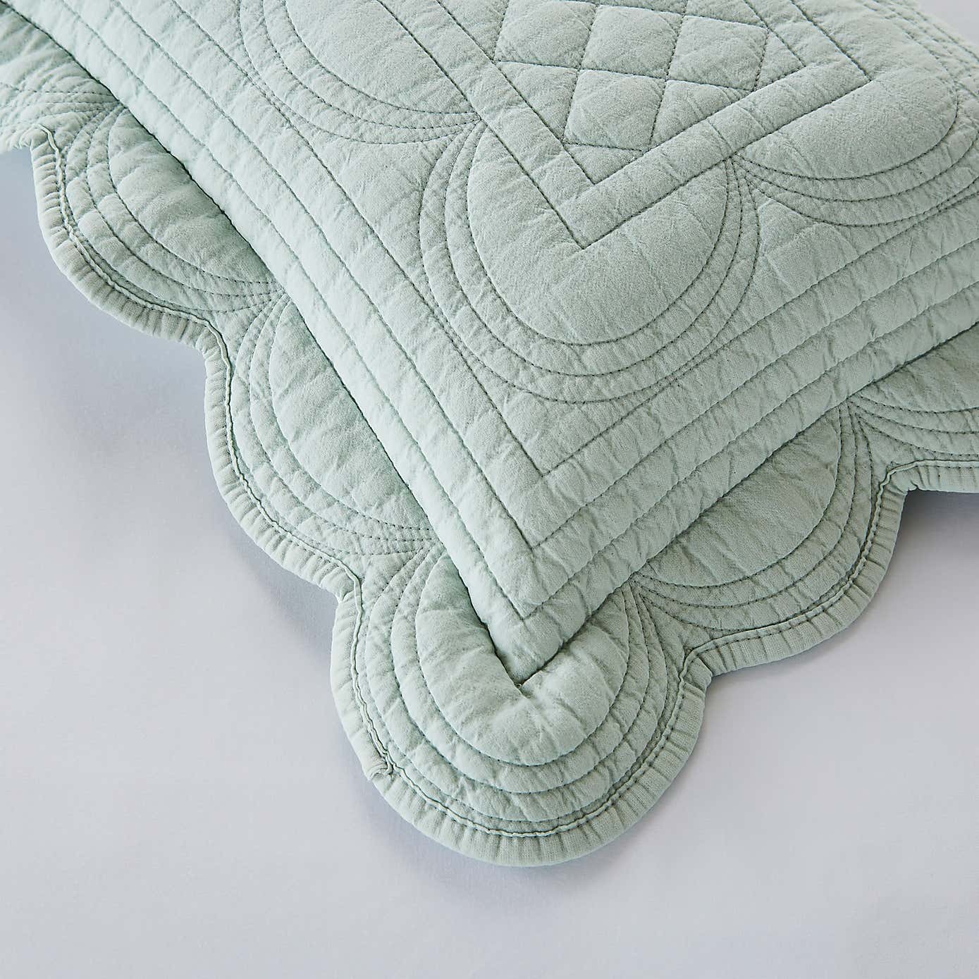 Dorma Soft Scalloped Rectangle Cushion