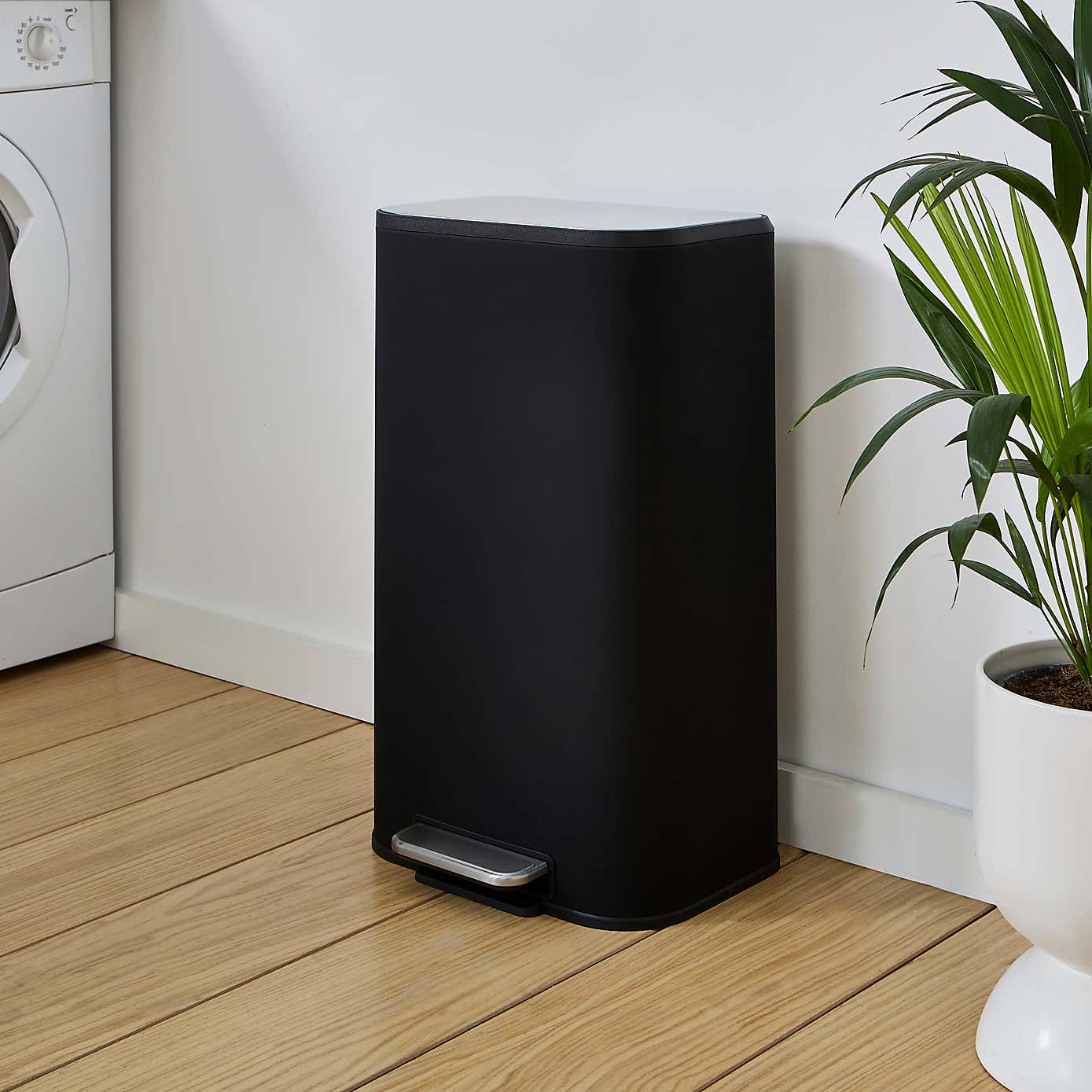 Sleek Soft Touch 30L Bin