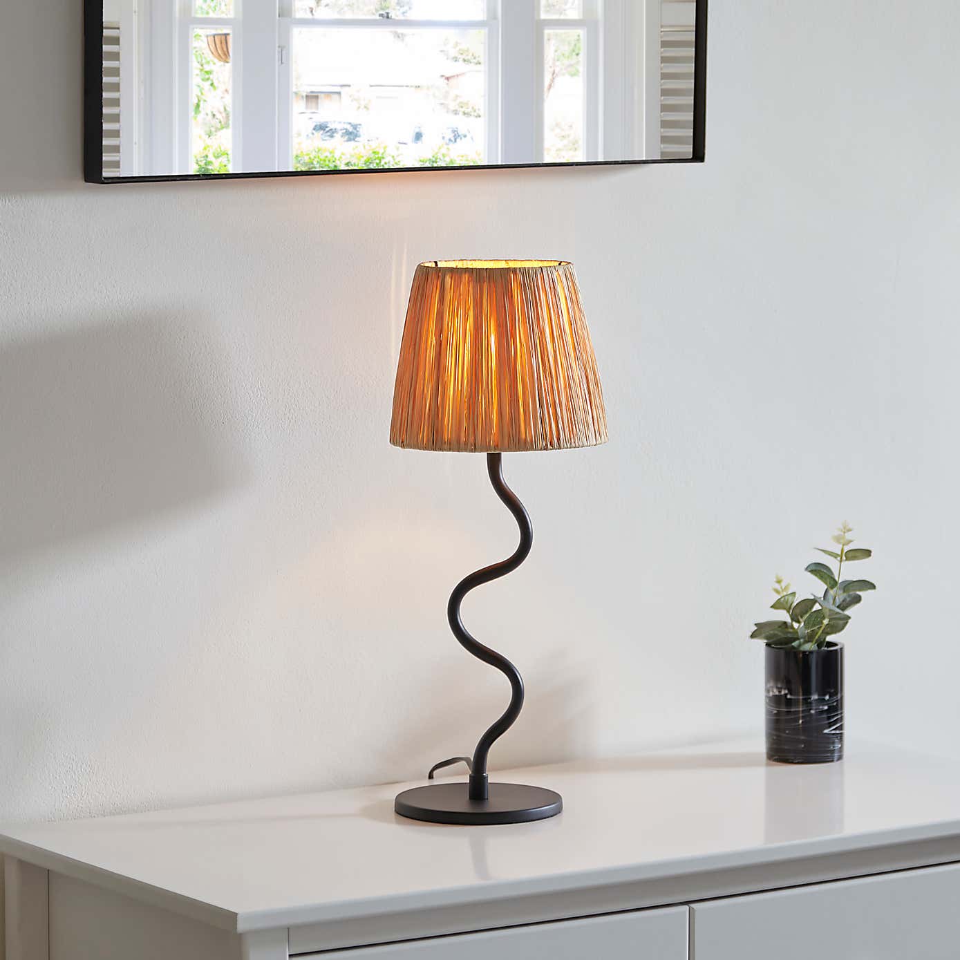 Vogue Priya Table Lamp