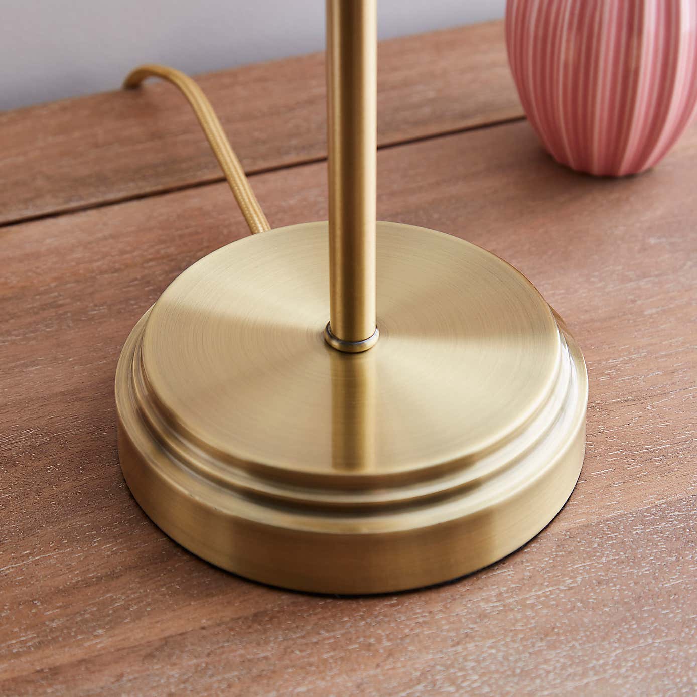 Frosted Tulip Ribbed Table Lamp