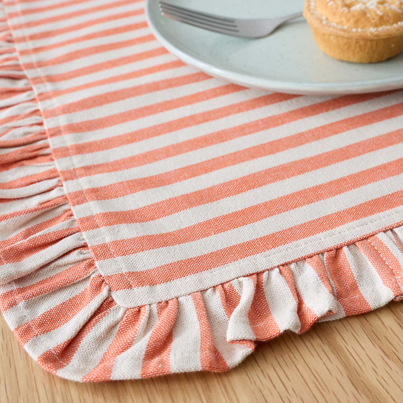 Set of 2 Linford Frill Placemats