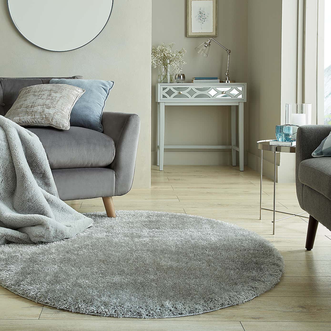 Indulgence Circle Shaggy Rug