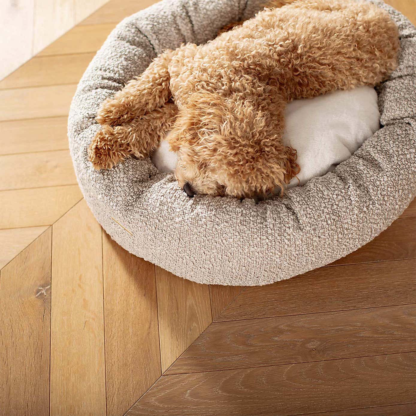 Lords and Labradors Boucle Donut Dog Bed