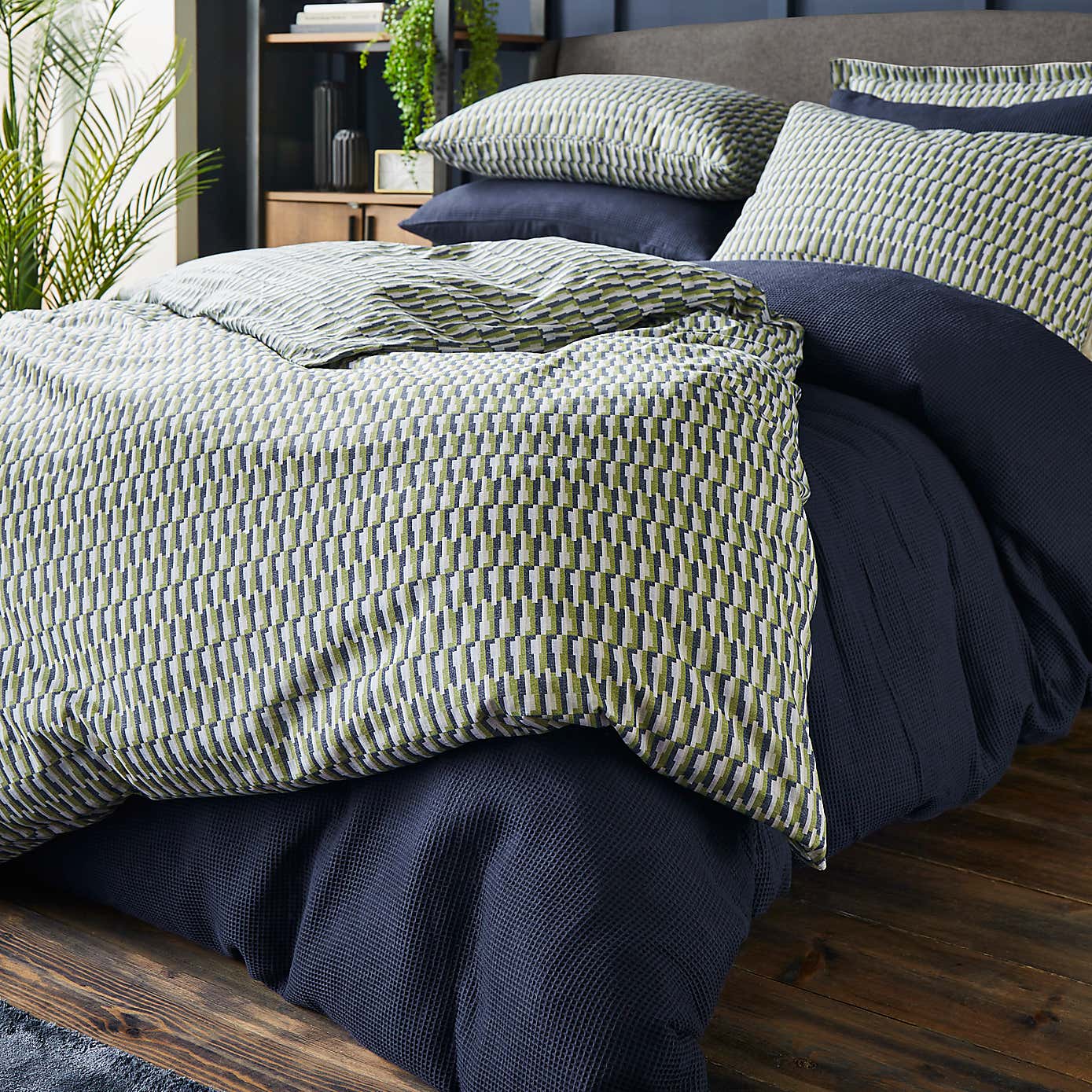 Nils Geometric 144 Thread Count Duvet Cover & Pillowcase Set
