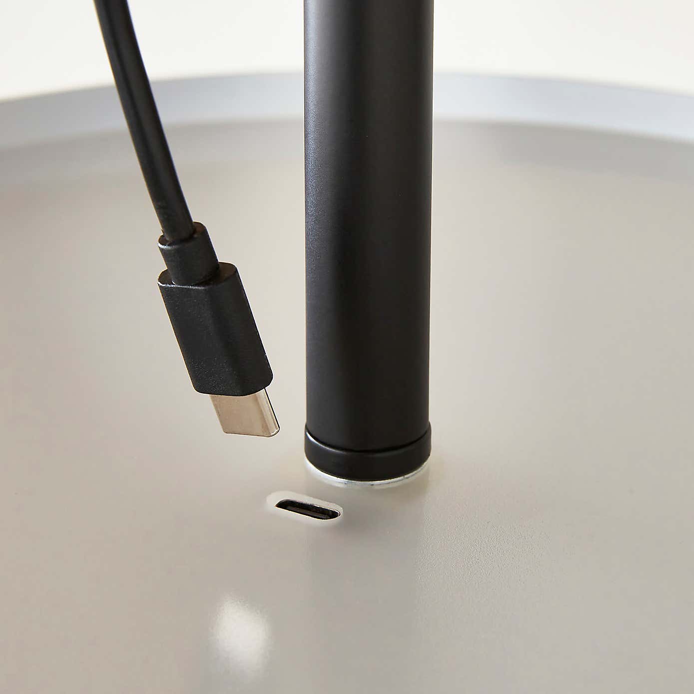 Keko Rechargeable Touch Dimmable Floor Lamp