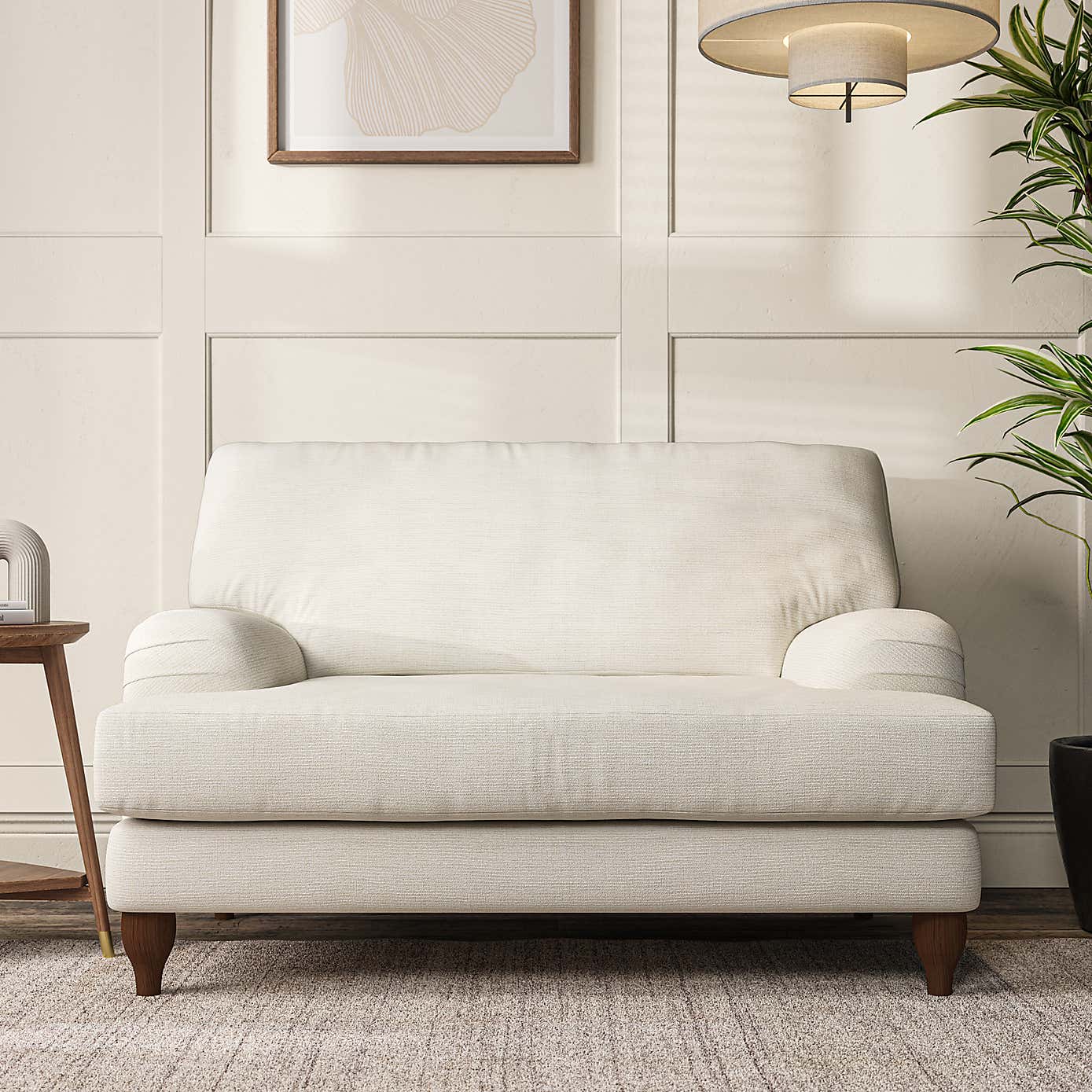 Darwin Snuggle Chair