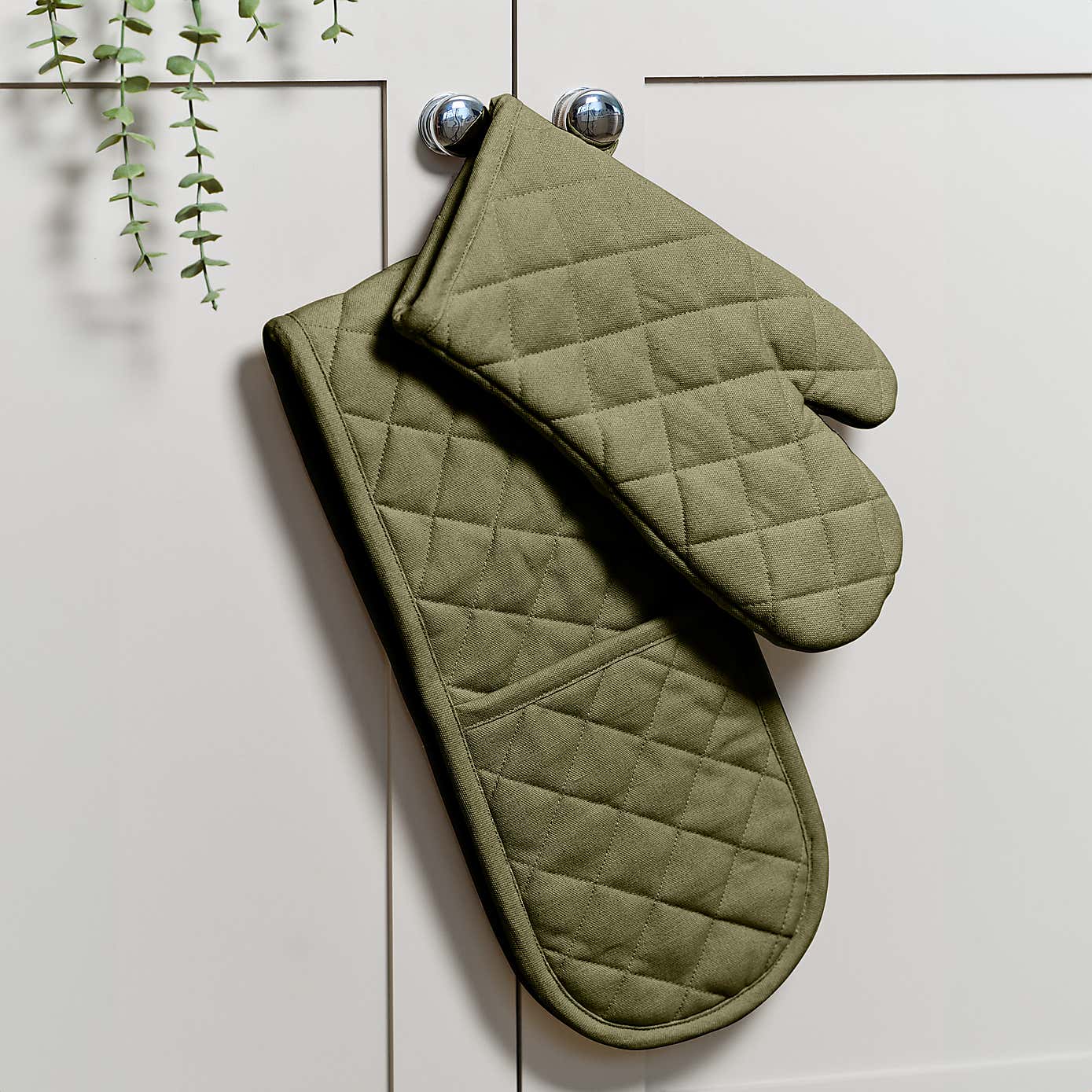 Dexam Set of 2 Love Colour Single Oven Gloves