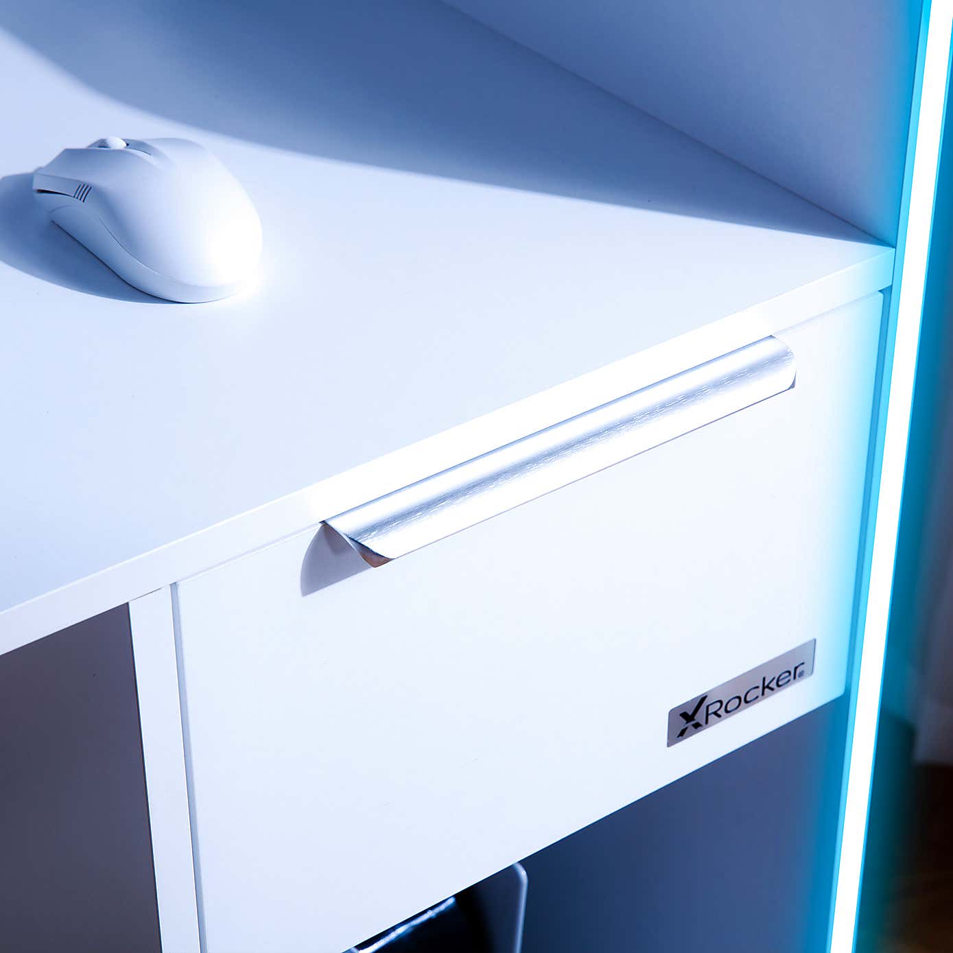 Electra Desk with Wirelesss Charging and LED Lights