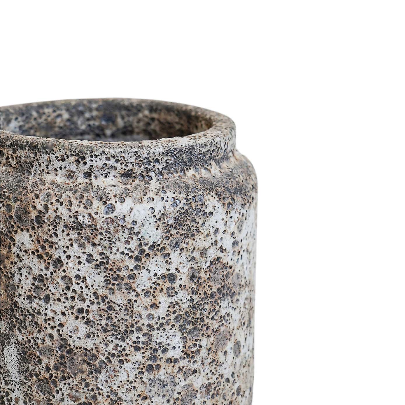 Kew Volcanic Texured Planter