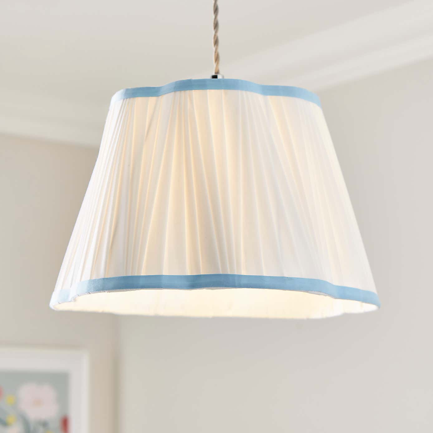 Charming Pleated Easy Fit Lamp Shade